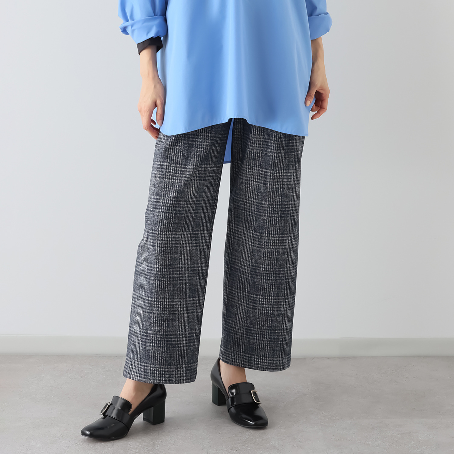 ピーツー 吸湿発熱・吸放湿 裏起毛セミワイドパンツ