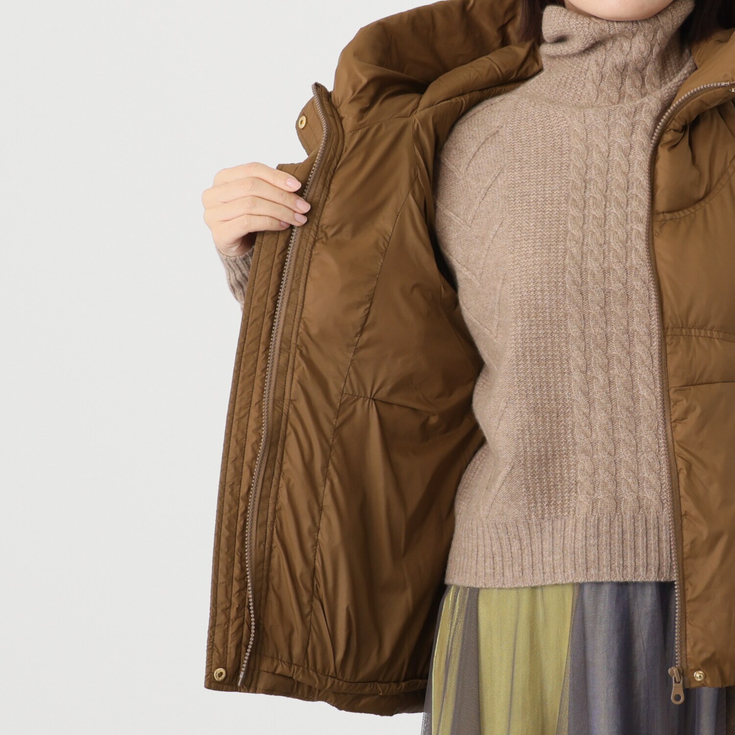 アンリック　オー　ブルー ファイバーダウン ニット切替デザイン フーディーベスト