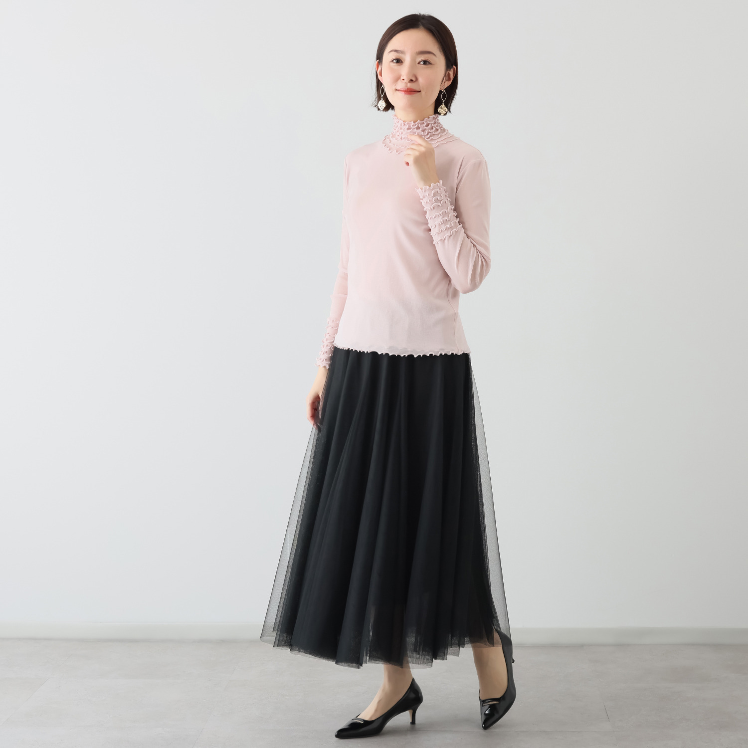 メッシュウィッシュ やわらか！　さらっと！ メッシュ素材！ フローラルネック プルオーバー