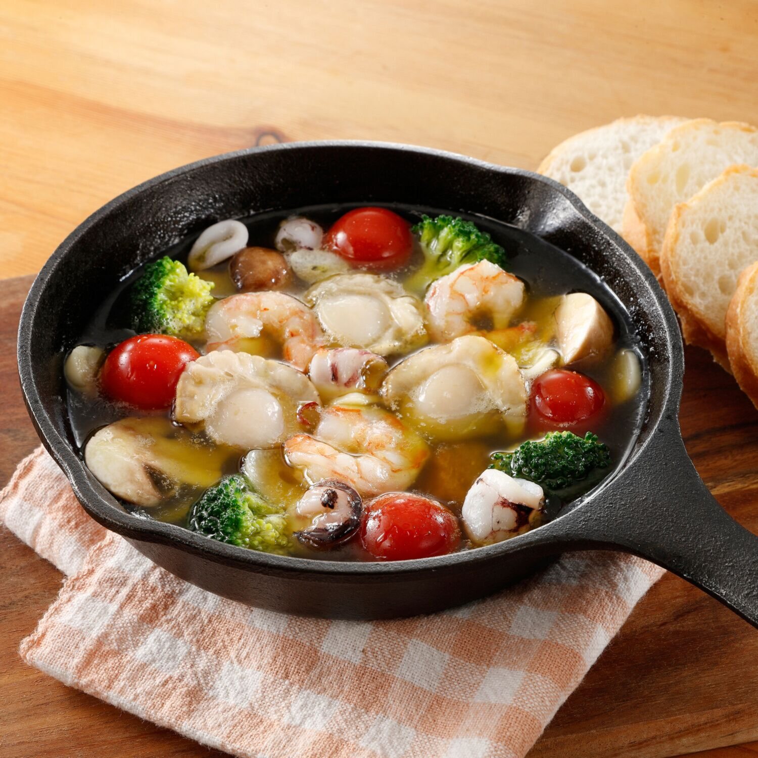 ゴロッと大粒！ ３種シーフードミックス