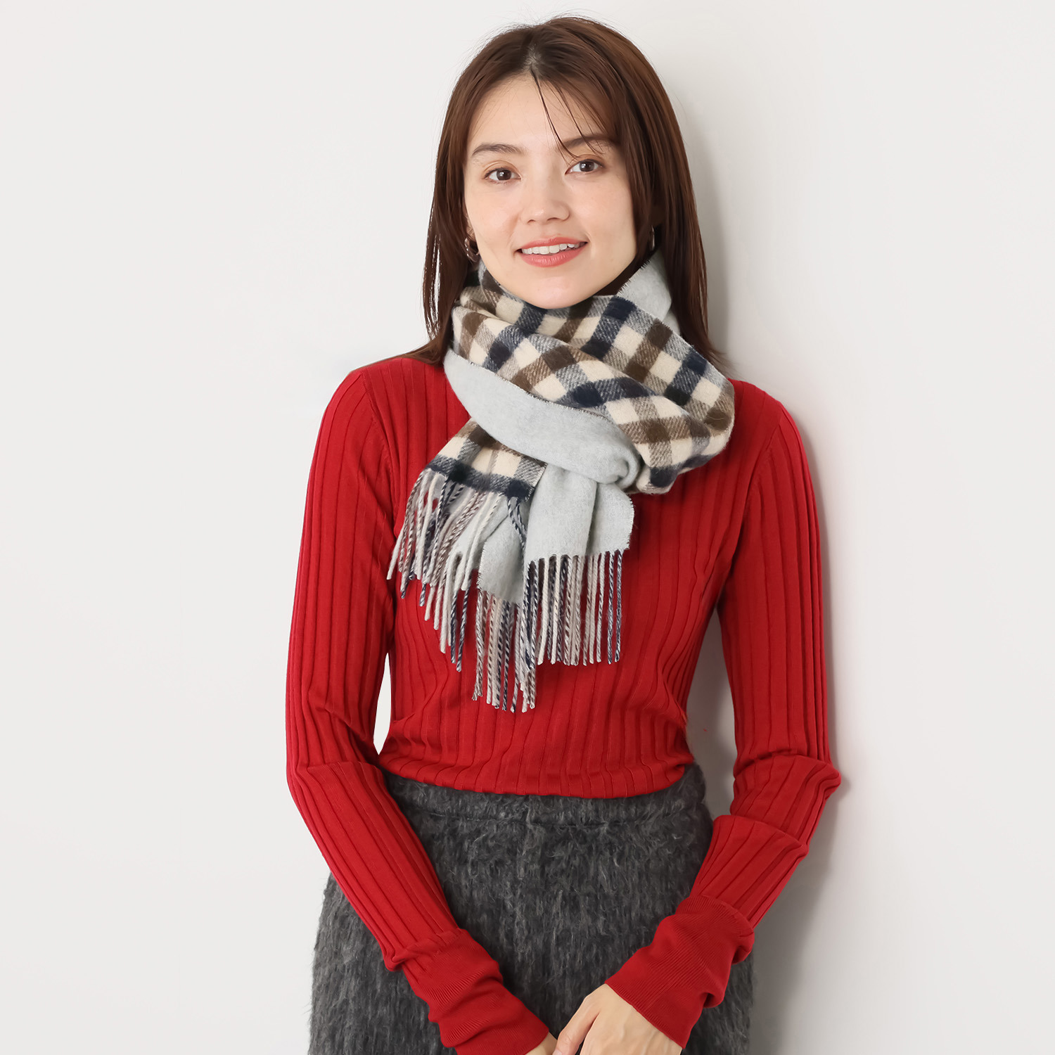 アクアスキュータム ウール１００％ ダブルフェイス チェックマフラー