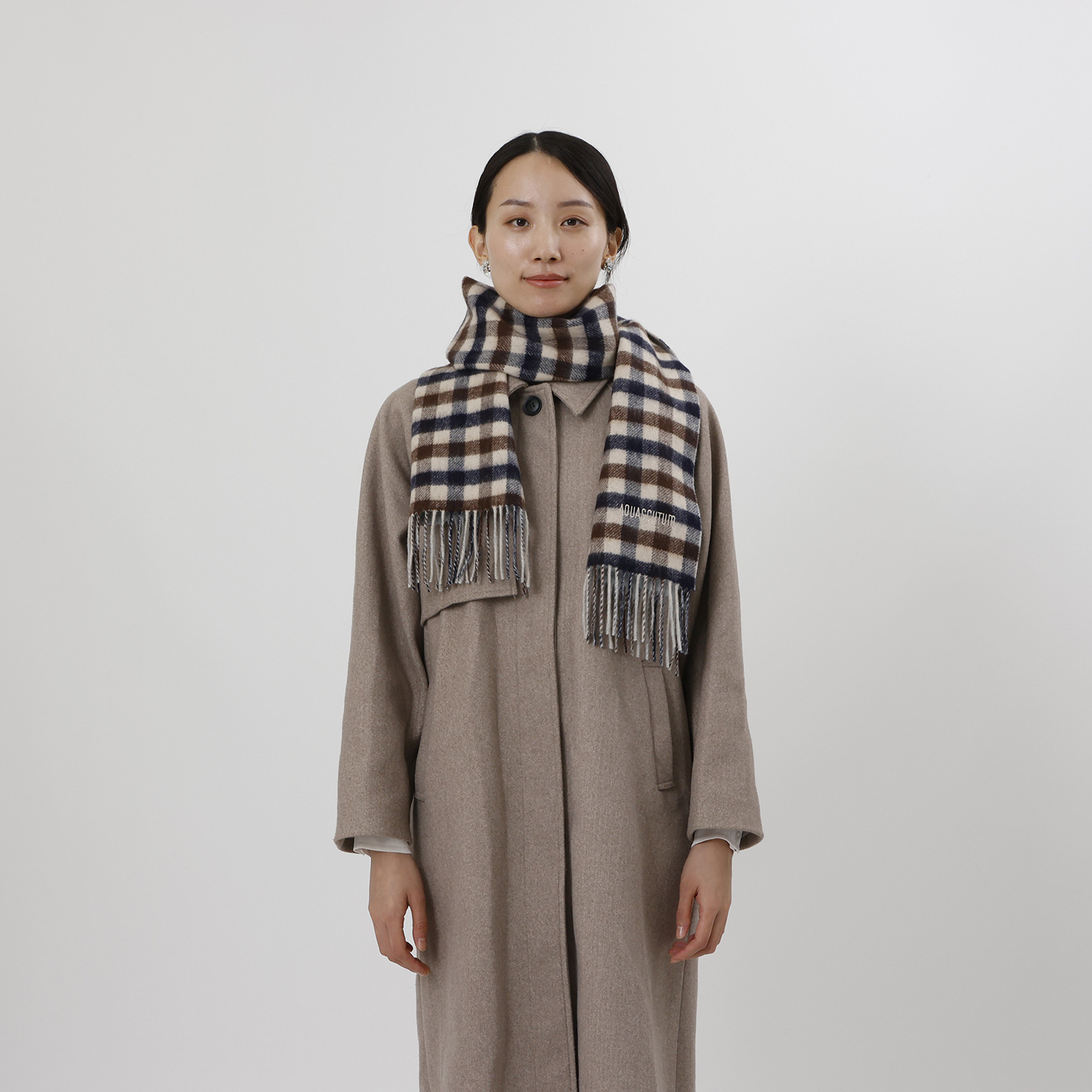 アクアスキュータム ウール１００％ ダブルフェイス チェックマフラー