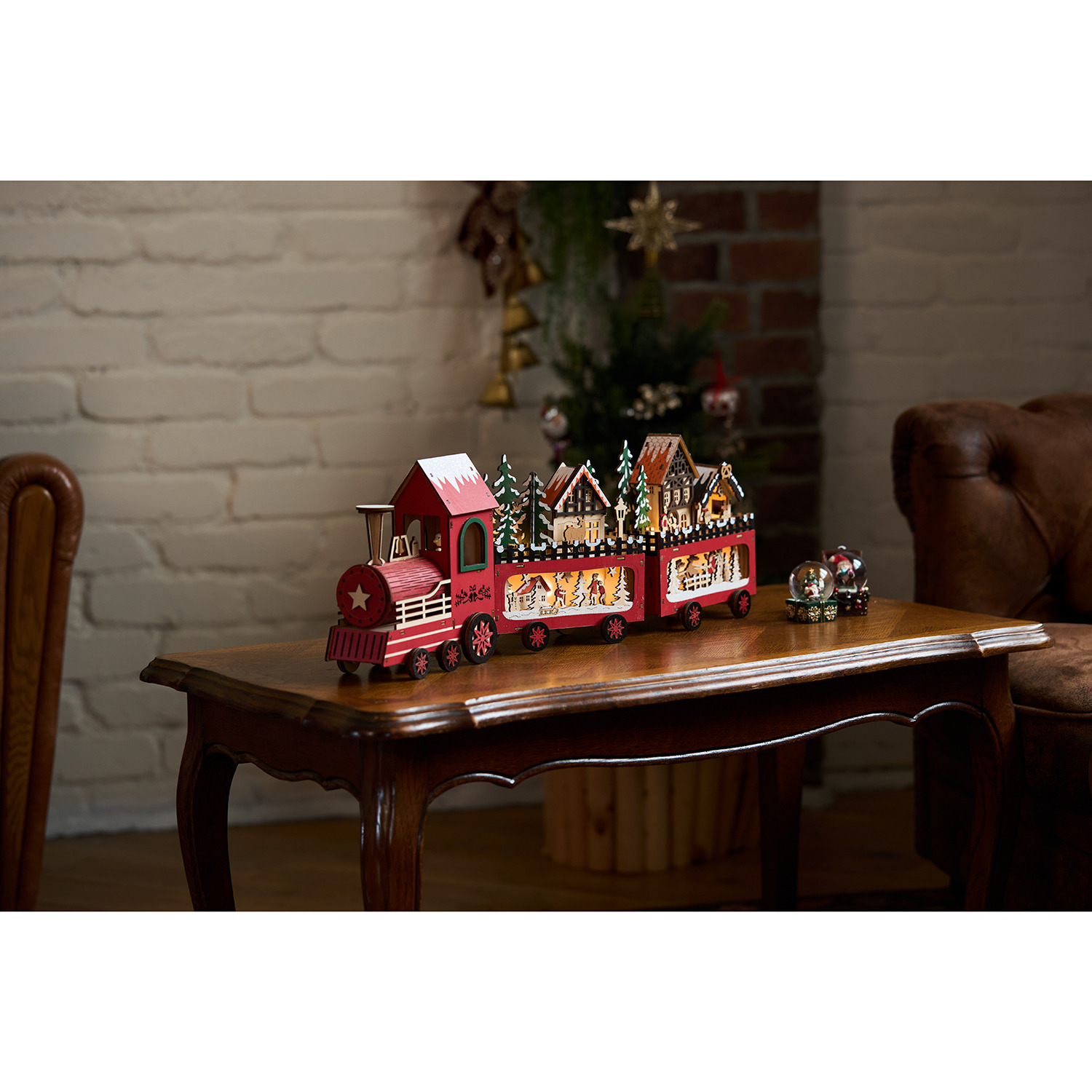 列車に広がる冬の街並み！ ウッドトレイン ライトスタンド