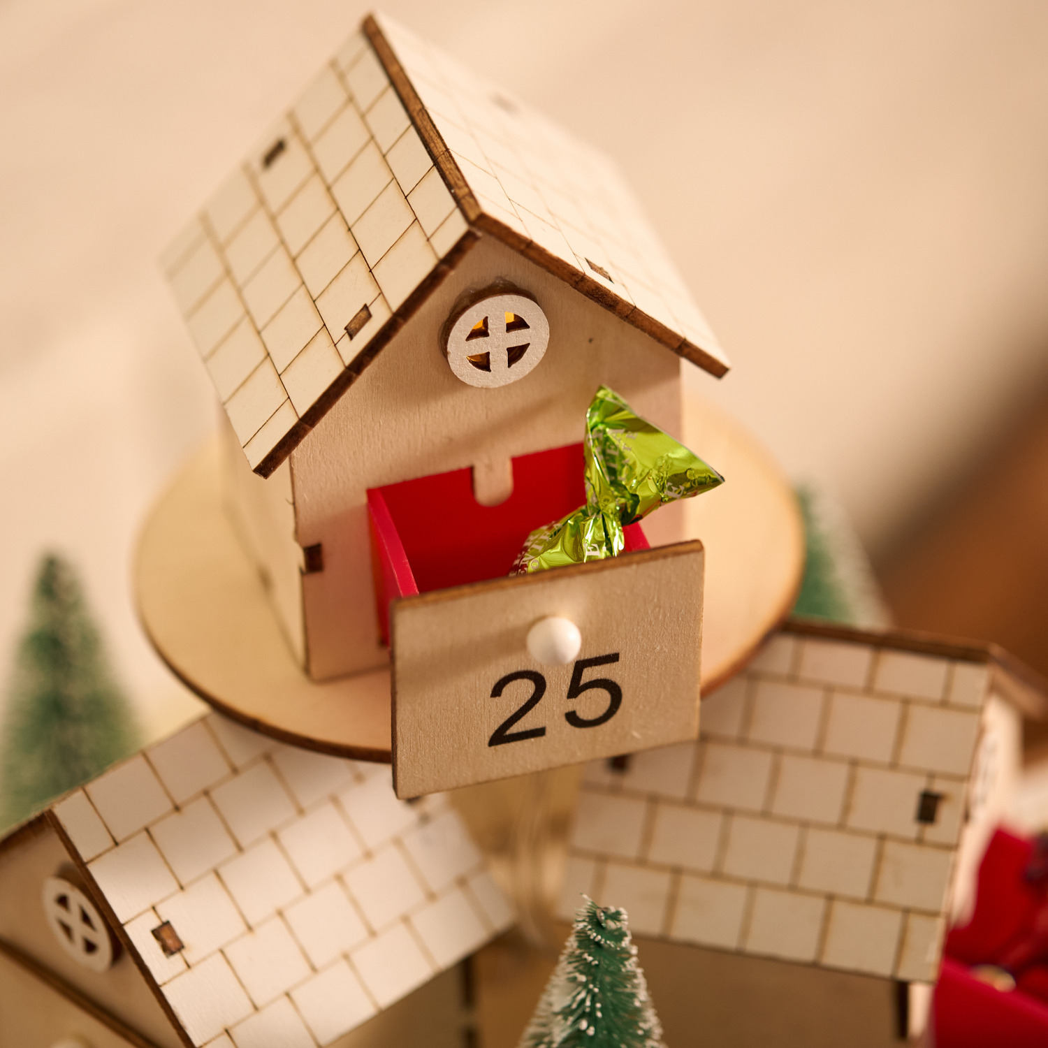 クリスマスまでの日々を 楽しみながら カウントダウン！ ウッドアドベント カレンダー ライトスタンド