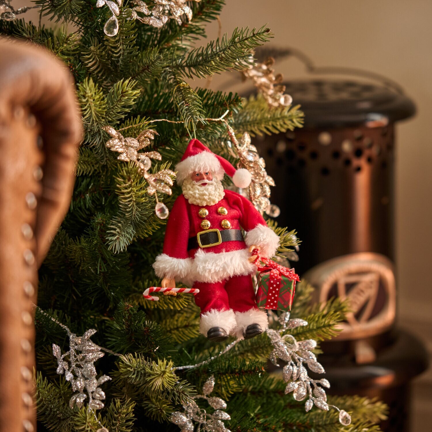 リアルな顔が 可愛くてオシャレ！ サンタオーナメント