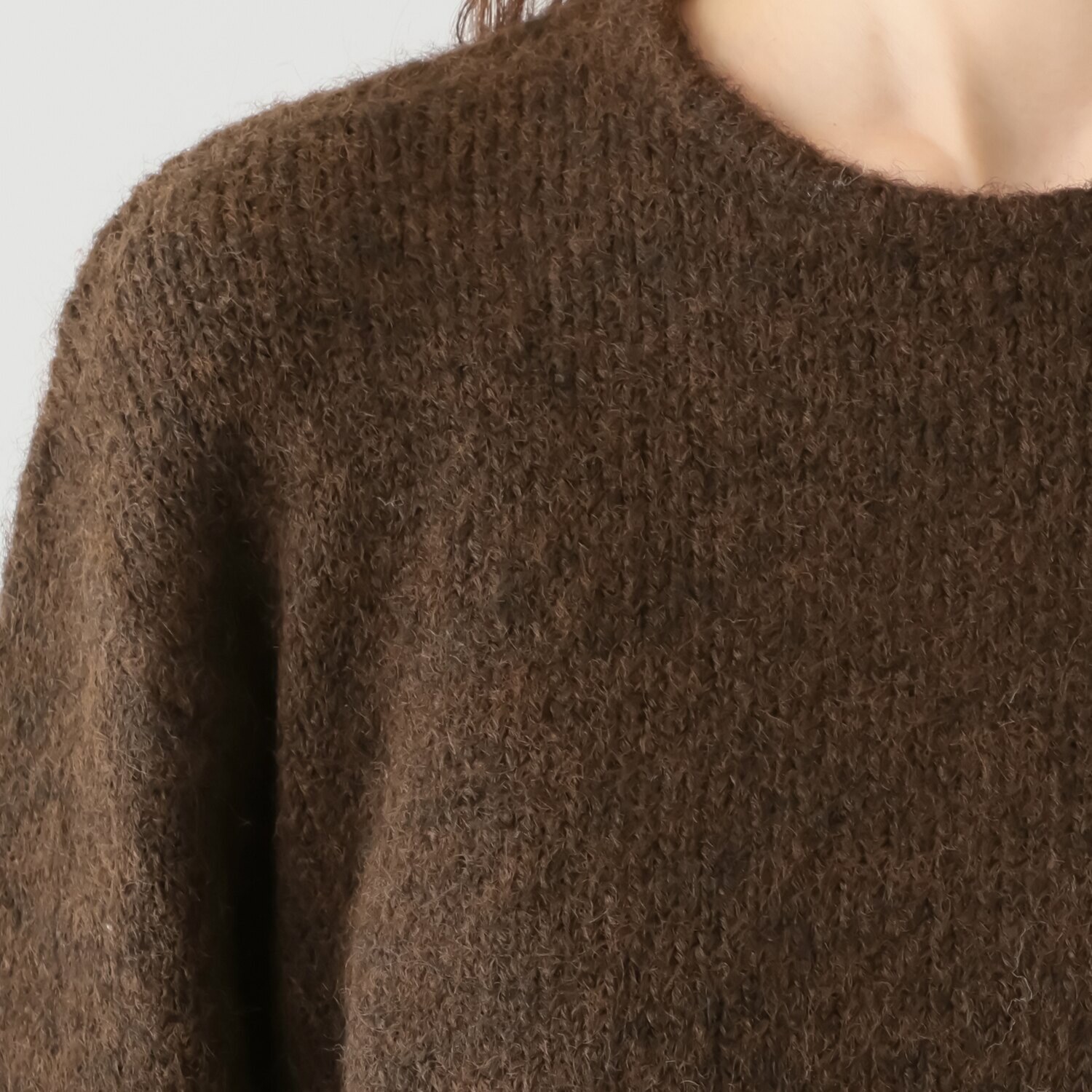 エーエフコンフィ ふんわり袖の モヘヤ調 ニットプルオーバー