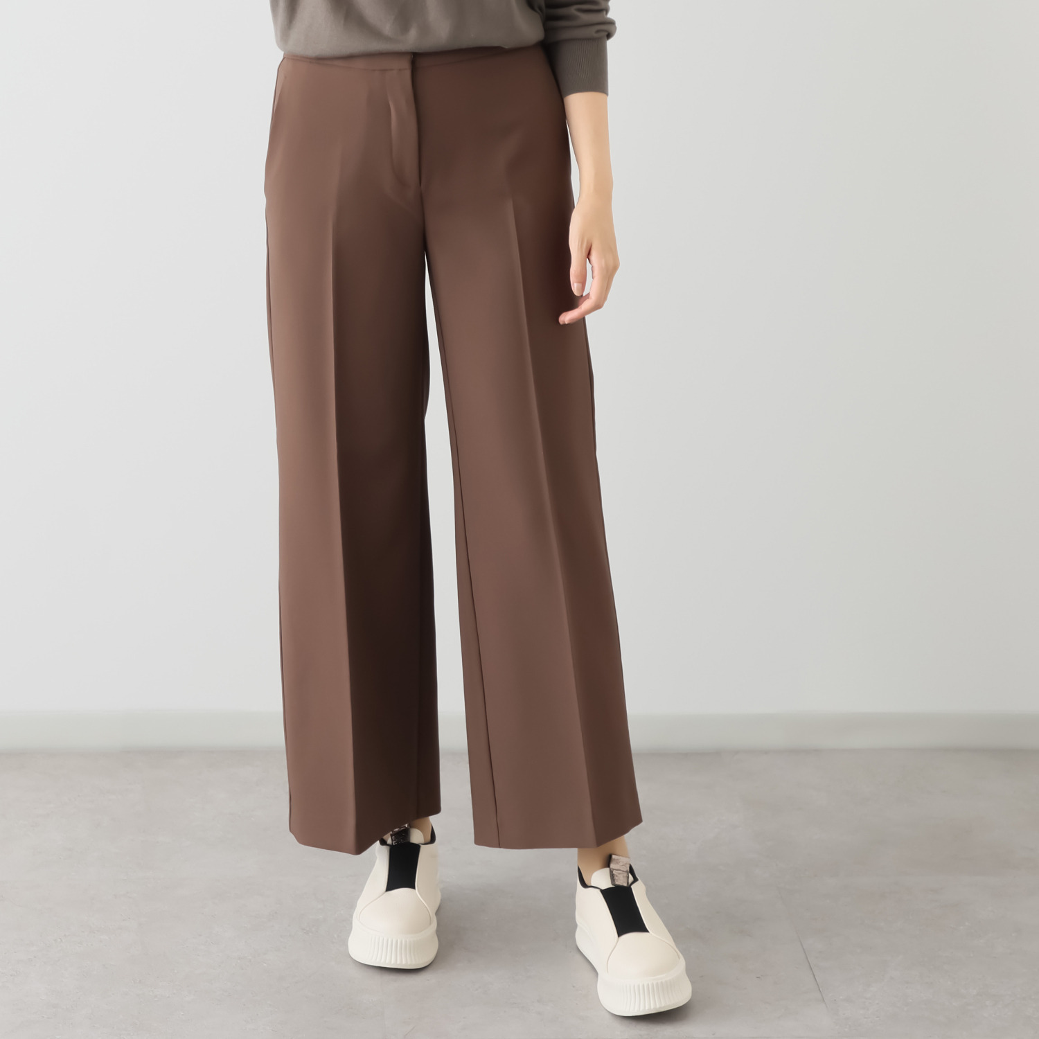 エーエフコンフィ ダブルクロス きれいめパンツ