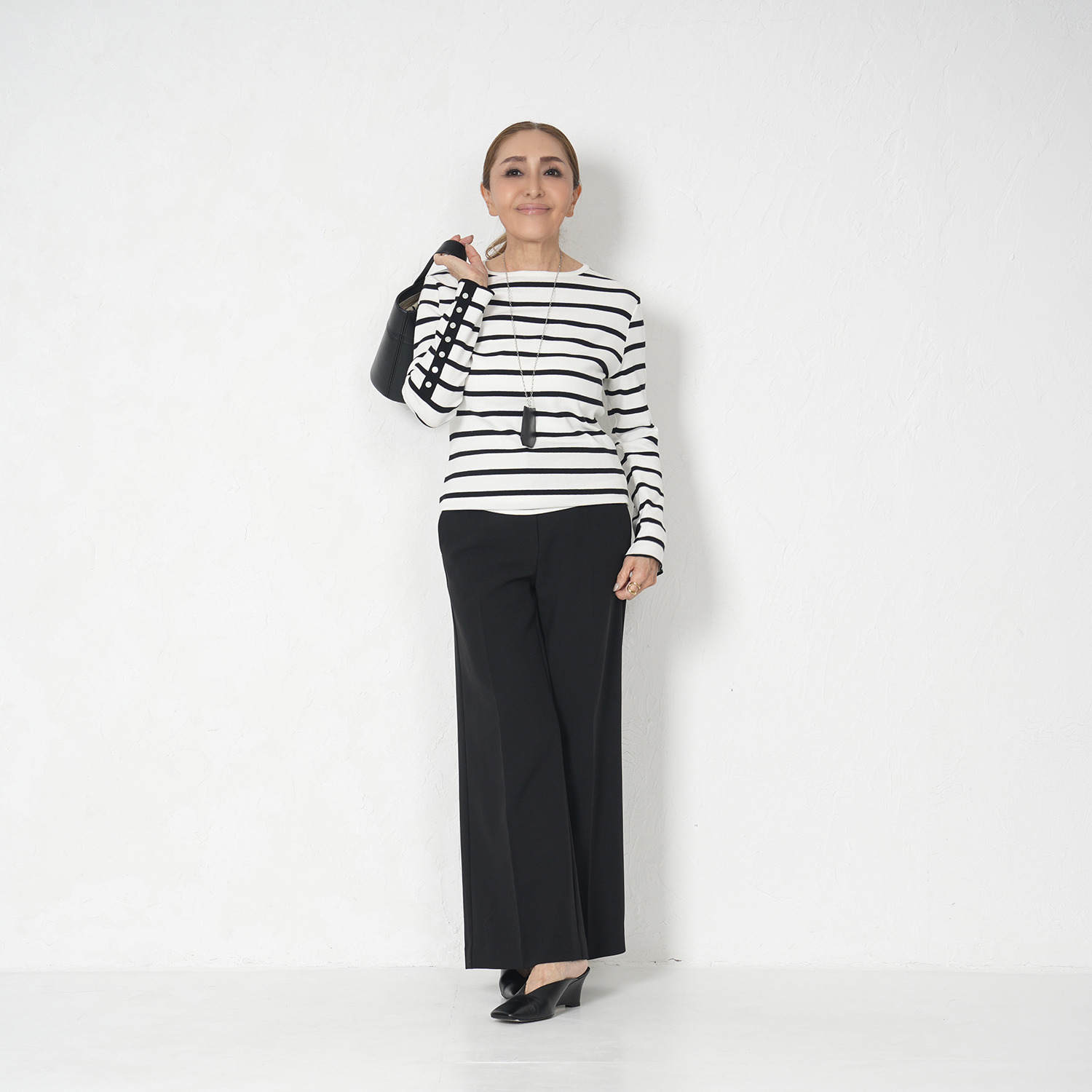 エーエフコンフィ ダブルクロス きれいめパンツ