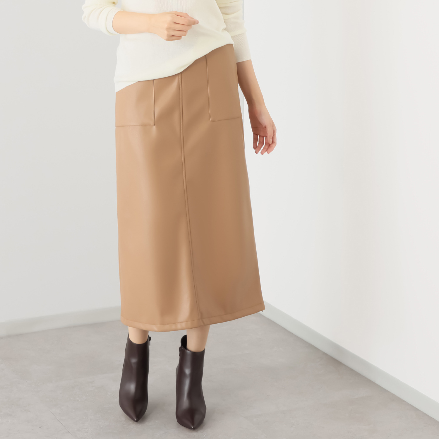 エーエフコンフィ レザーライク デザインスカート