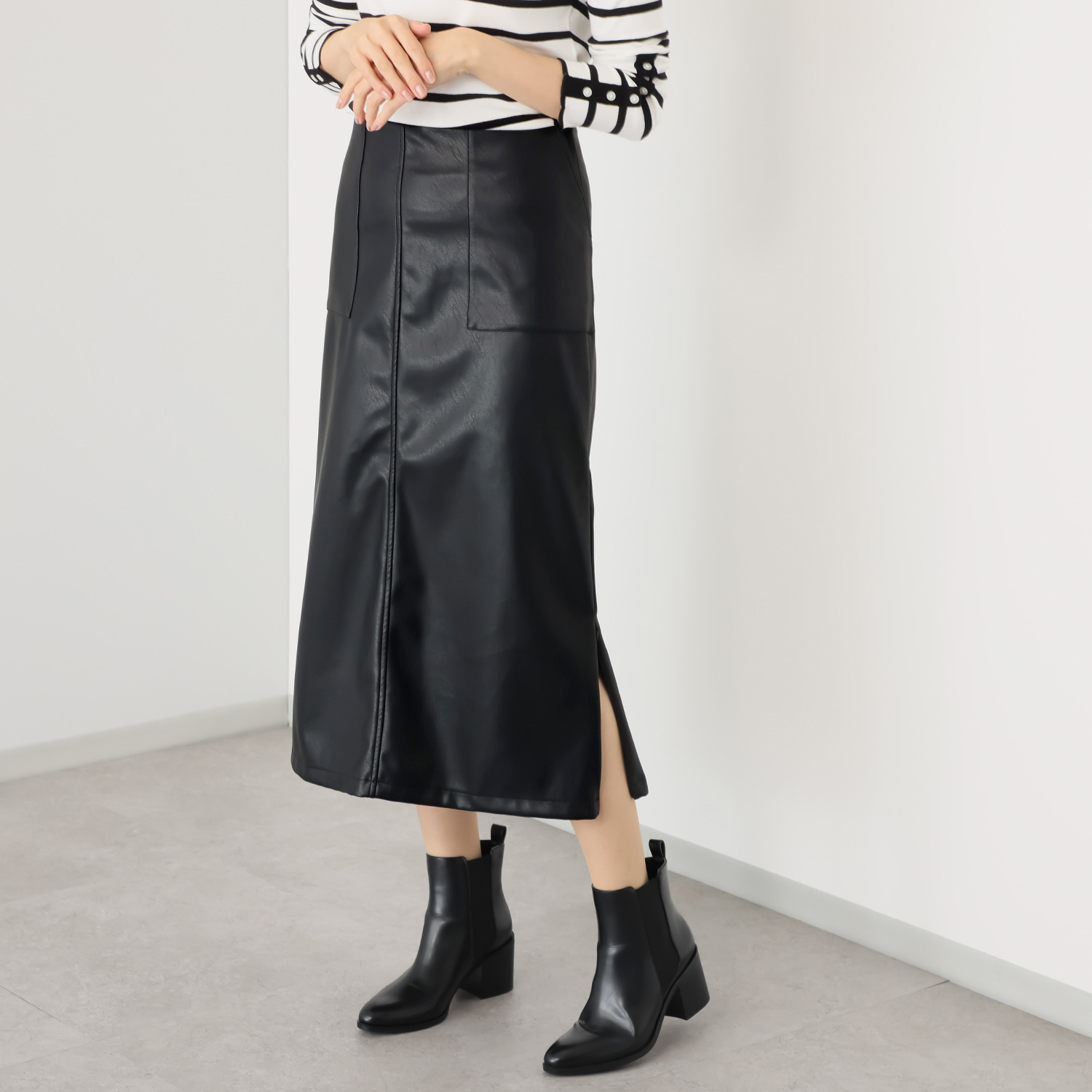エーエフコンフィ レザーライク デザインスカート