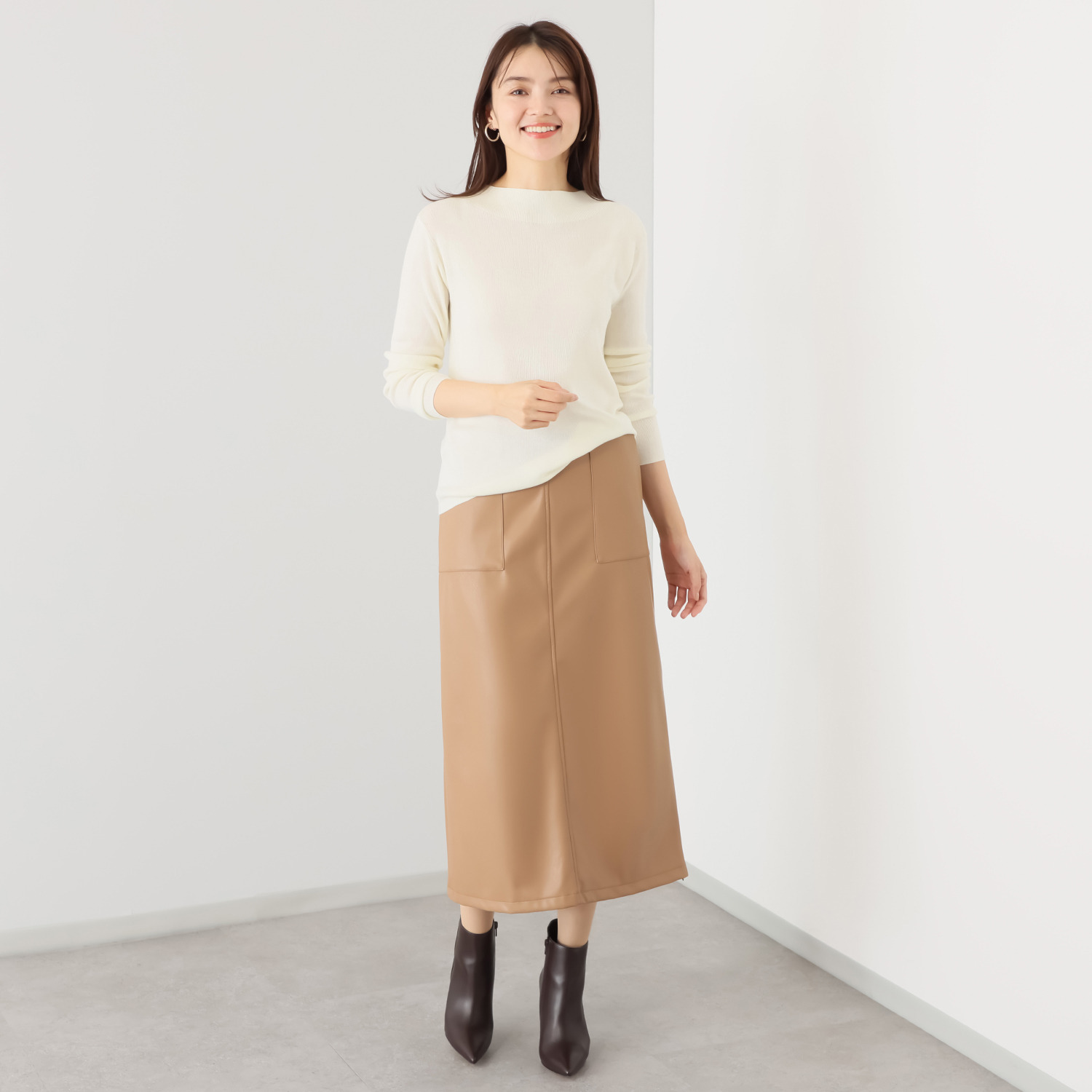 エーエフコンフィ レザーライク デザインスカート