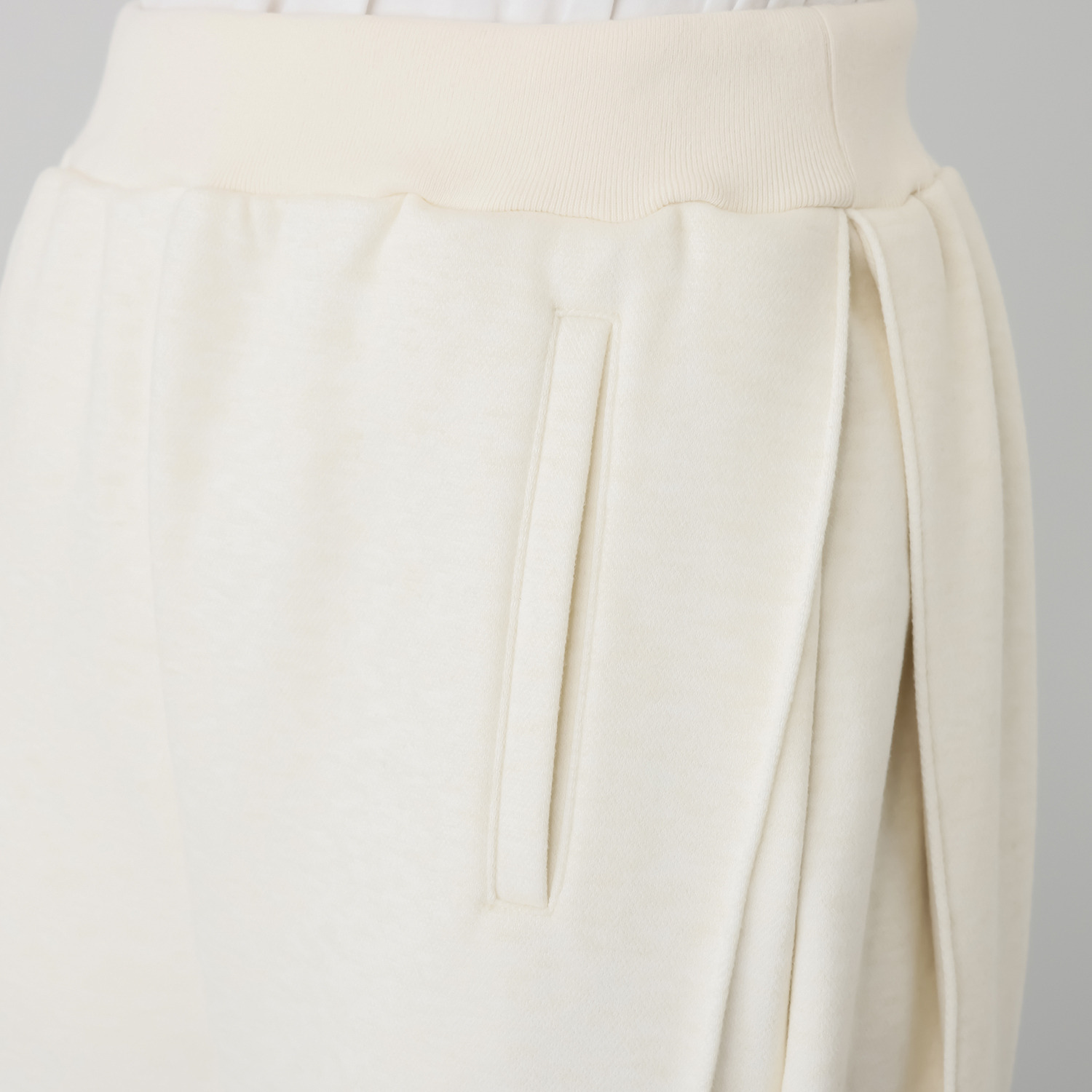 ミューリエ ジェットセッター気分で 快適おしゃれ 裏起毛パンツ