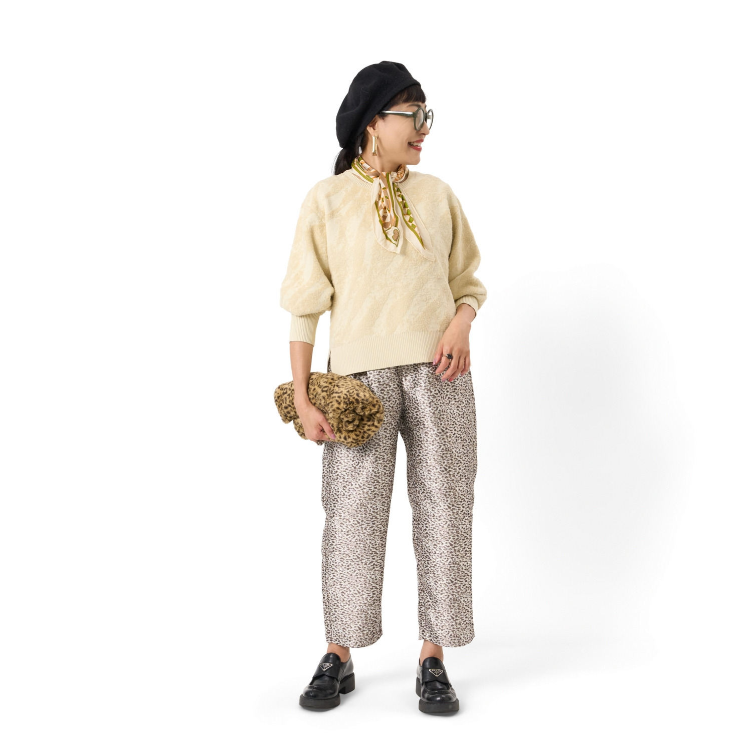 ミューリエ ゼブラ柄 ジャガードニット もっちりとした 大人のトレーナー