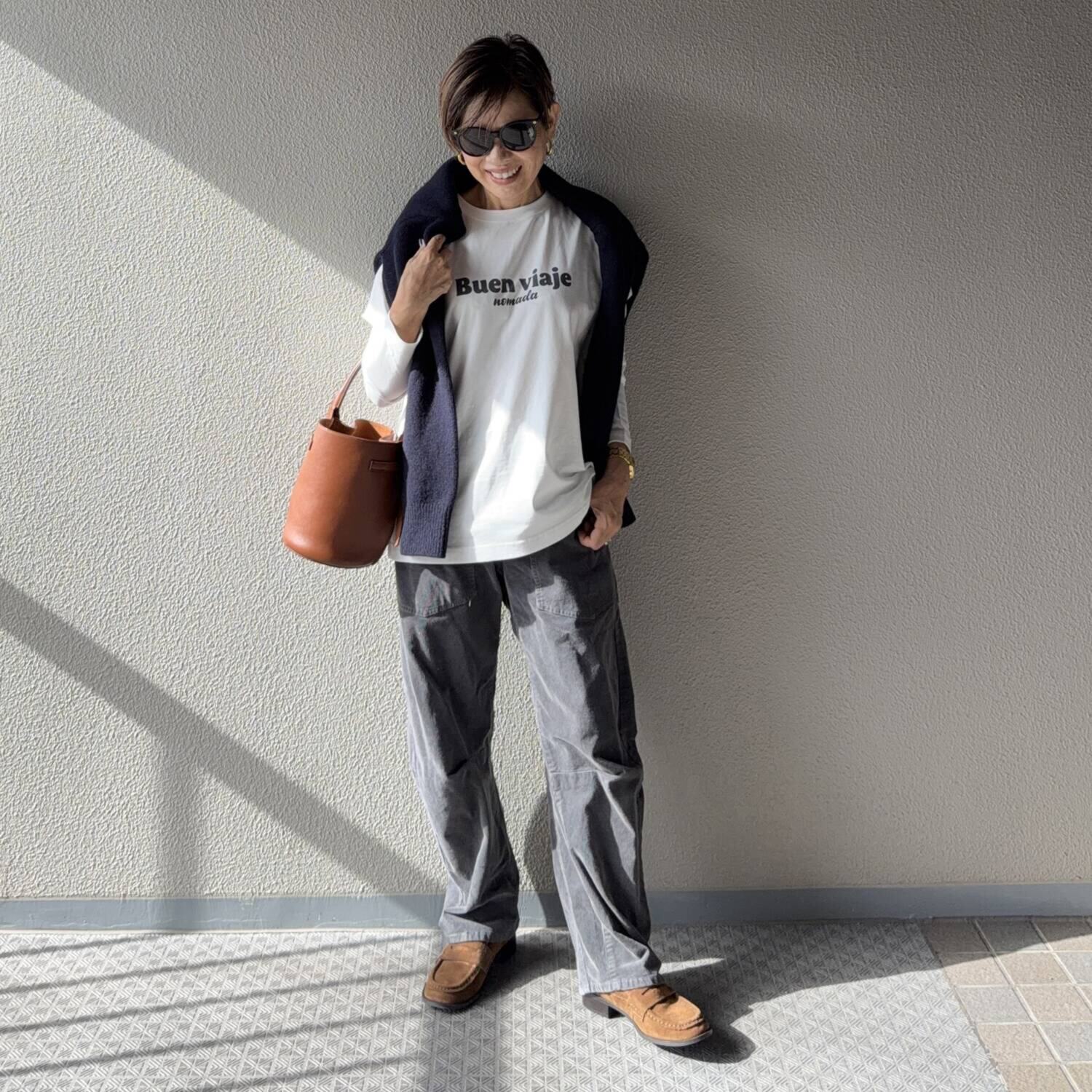 ラソエヌサーティスリー ディグリーズ ロゴプリント ロングＴシャツ