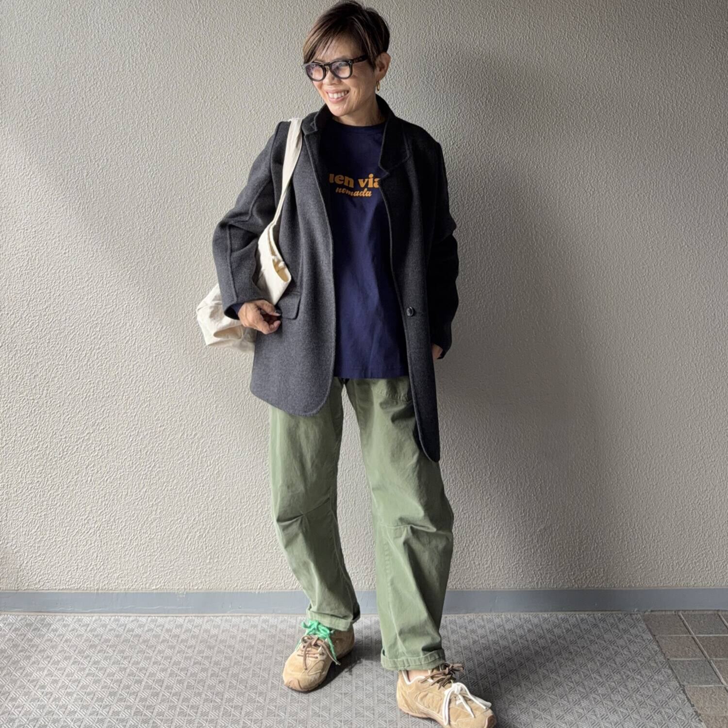 ラソエヌサーティスリー ディグリーズ ロゴプリント ロングＴシャツ