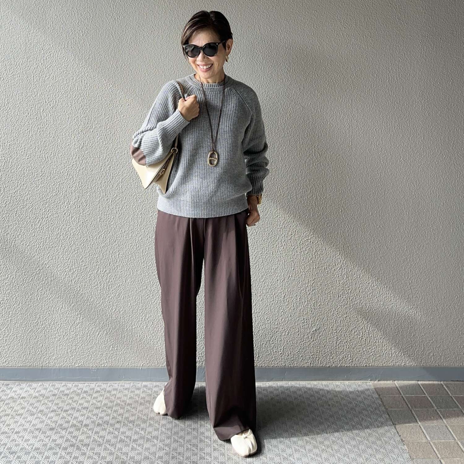 ラソエヌサーティスリー ディグリーズ 一枚でおしゃれにキマる エルボーパッチ 片畦ニットプルオーバー