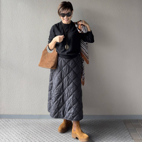 ラソエヌサーティスリー　ディグリーズ　抜群の保温性　Ａラインシルエット　中綿キルティングスカート