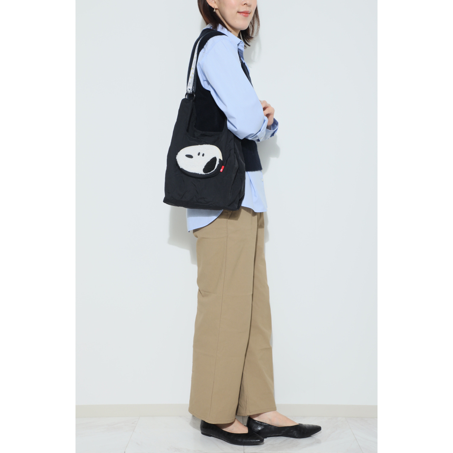 ルートート スヌーピーの ふたつの表情が楽しめる！ 収納可能な ミニショッパーバッグ