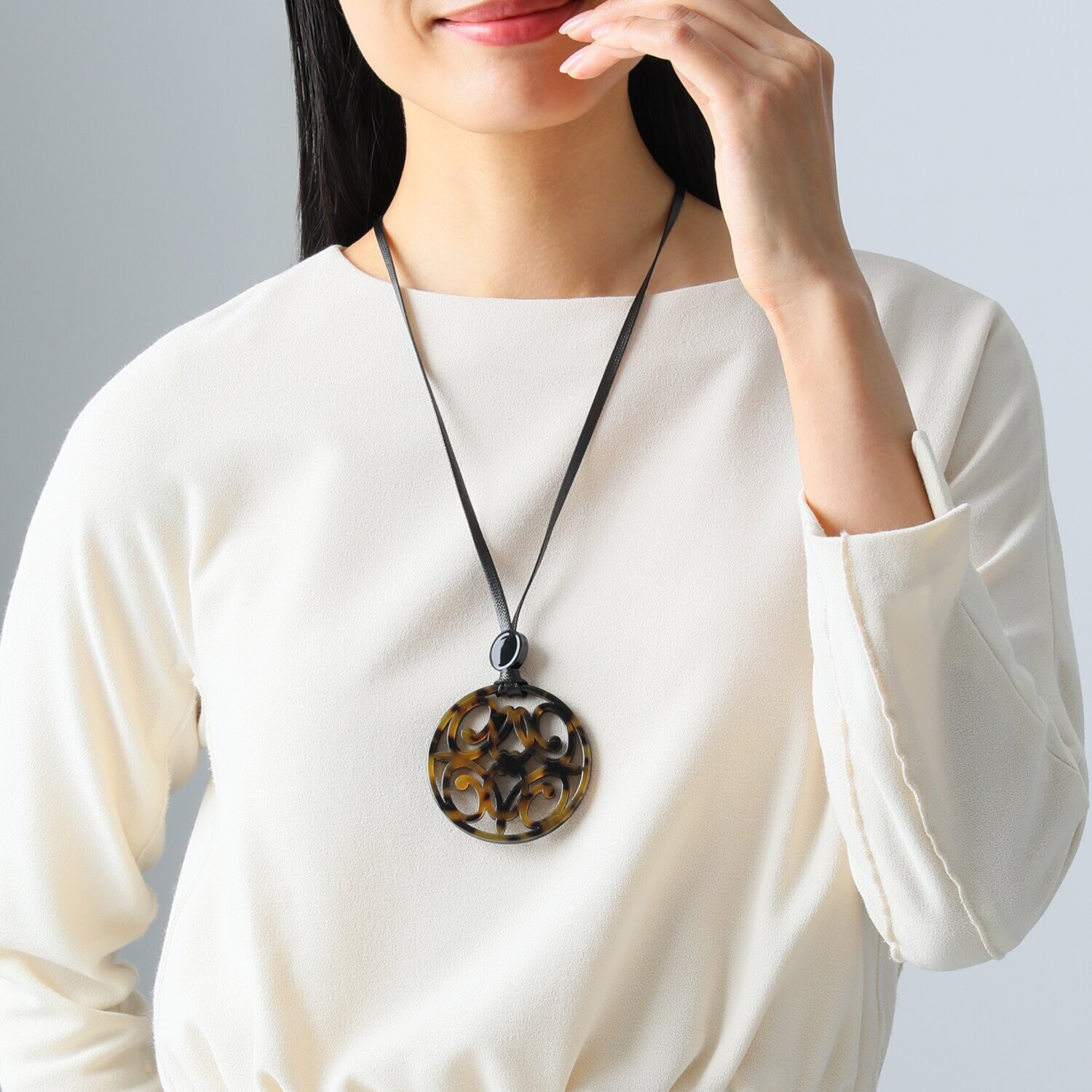 エアリーフェアリー アートカリグラフィ リバーシブル ロングペンダント