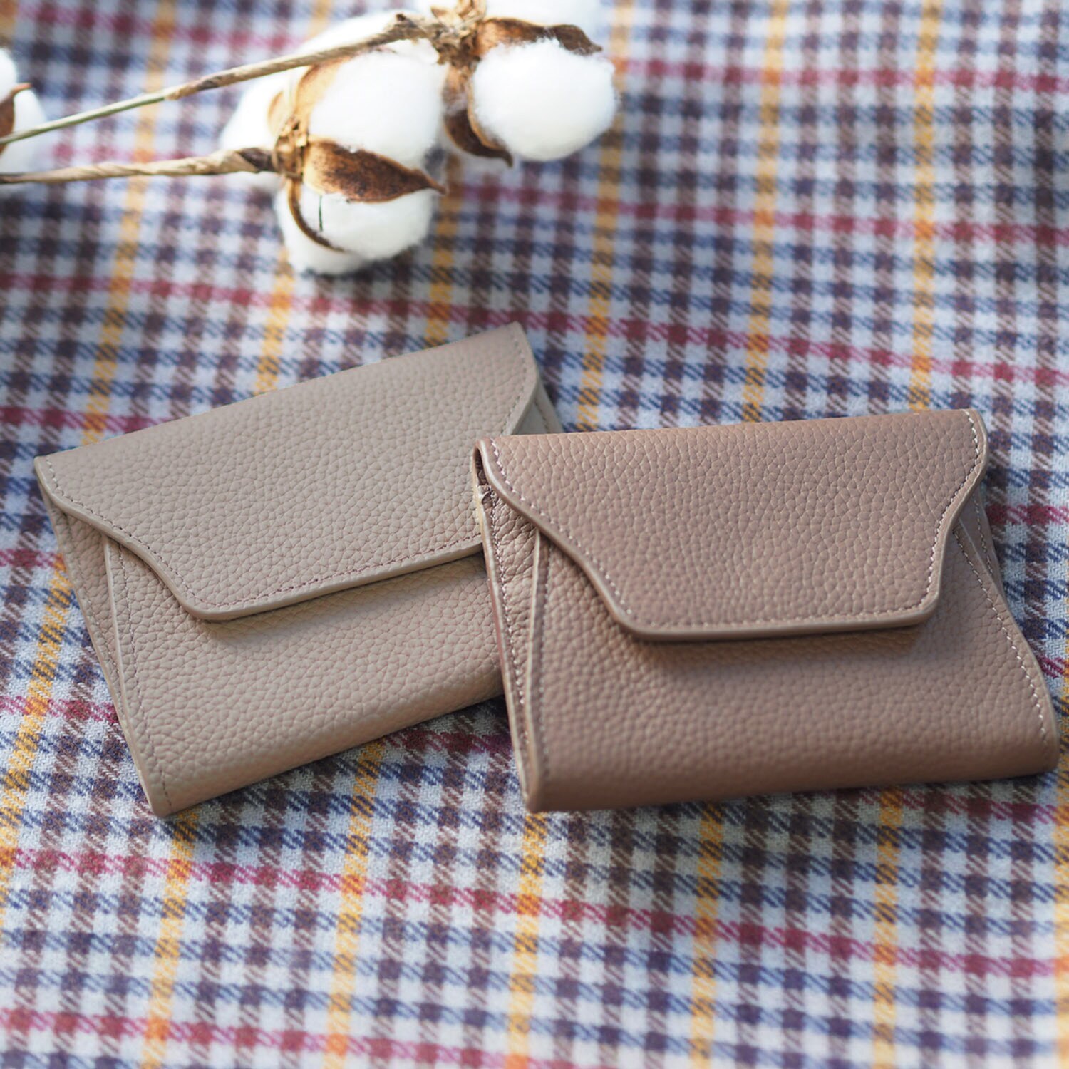 グッシオイタリー 牛革 マルチケース