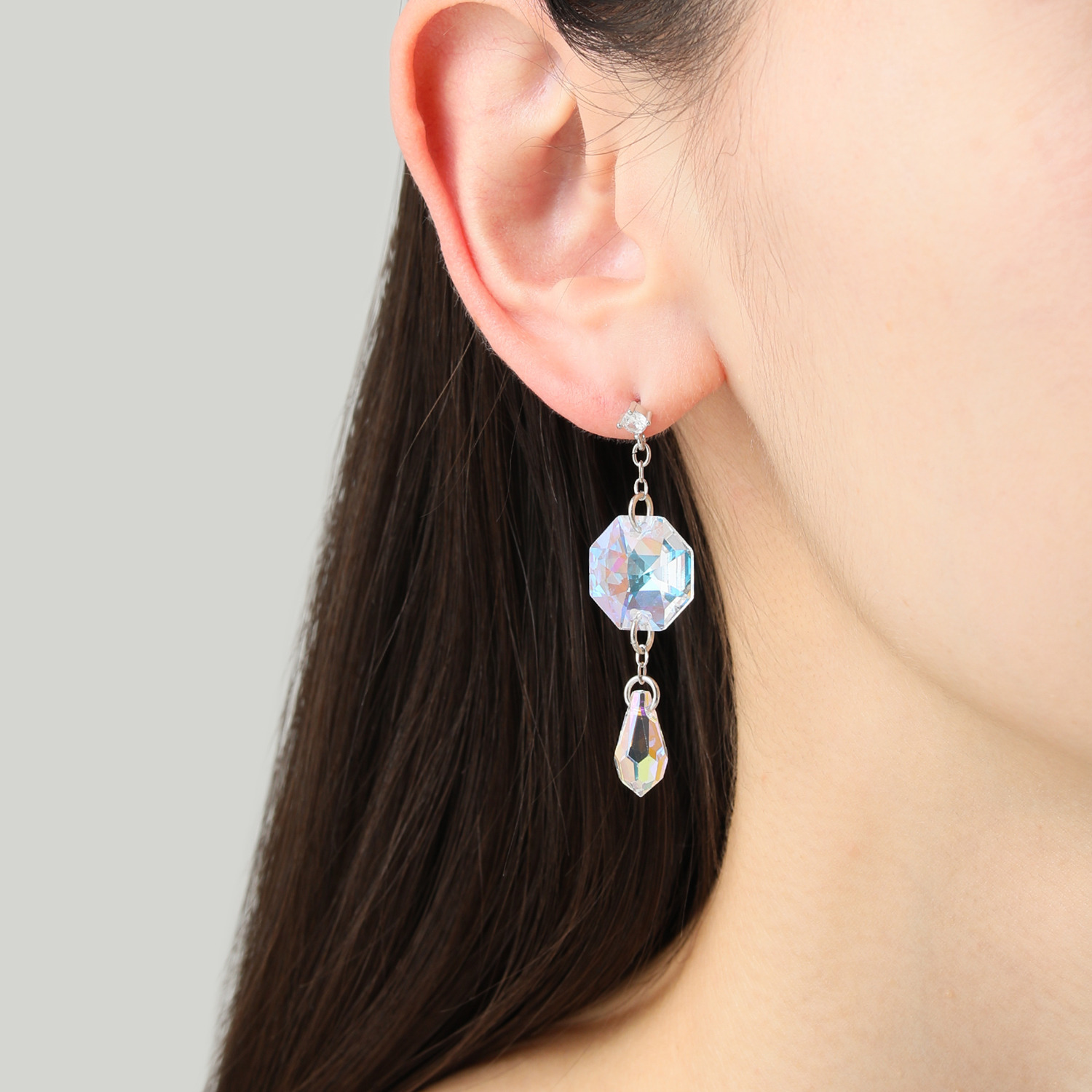キラキラギフト バイ　アビステ クリスタルガラス＆ ビジュウ オクタゴンデザイン イヤリング／ピアス