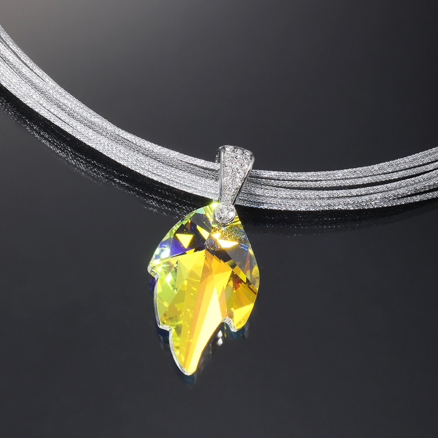 キラキラギフト バイ　アビステ モティーフ コードペンダント