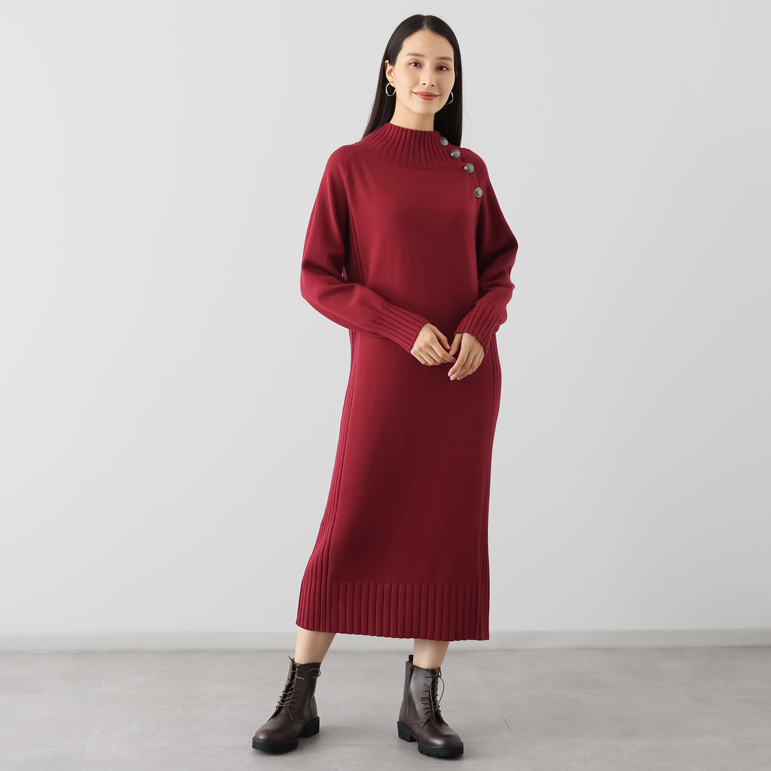 エムズ　スタイル ボタンアクセント リブ編切替デザイン ニットワンピース