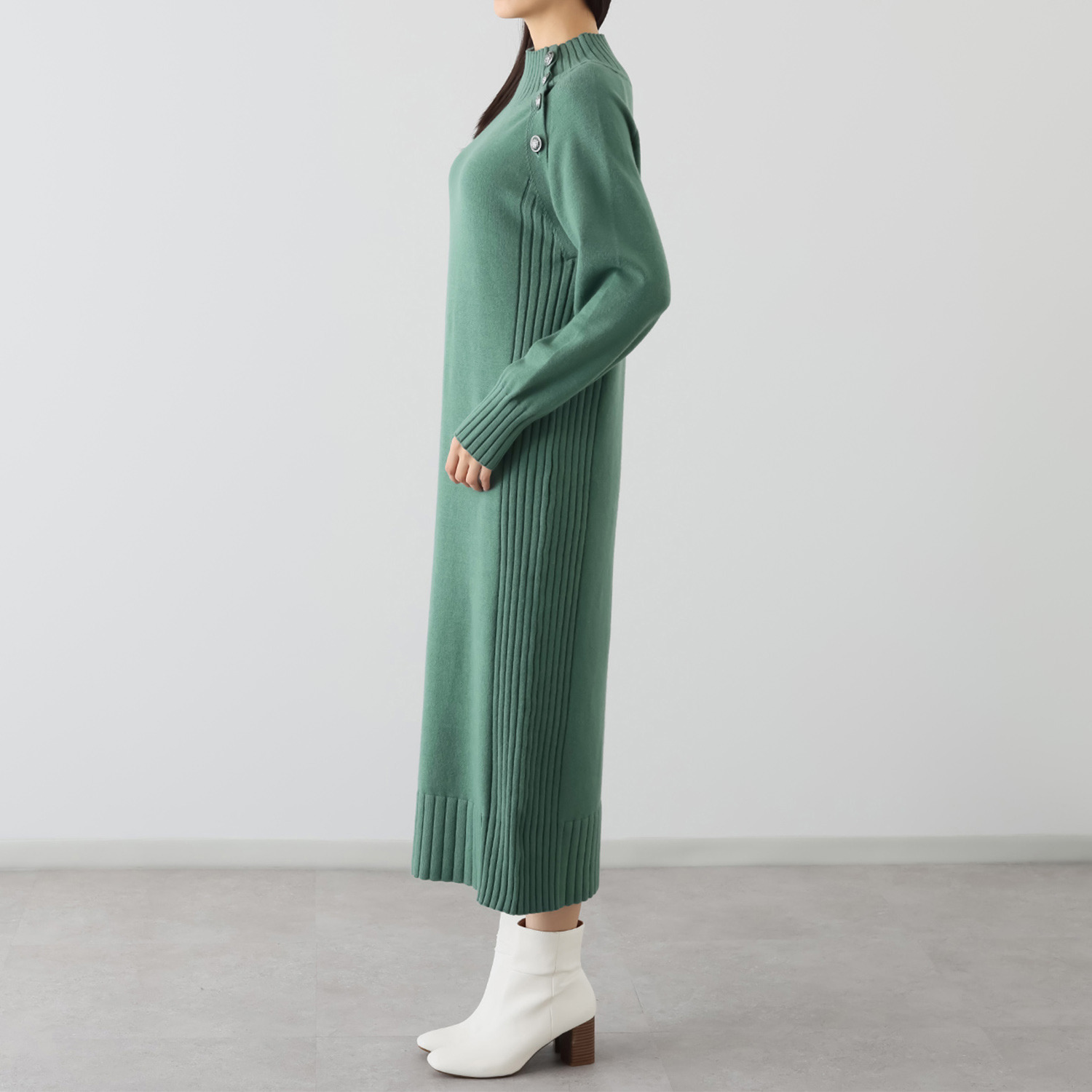 エムズ　スタイル ボタンアクセント リブ編切替デザイン ニットワンピース