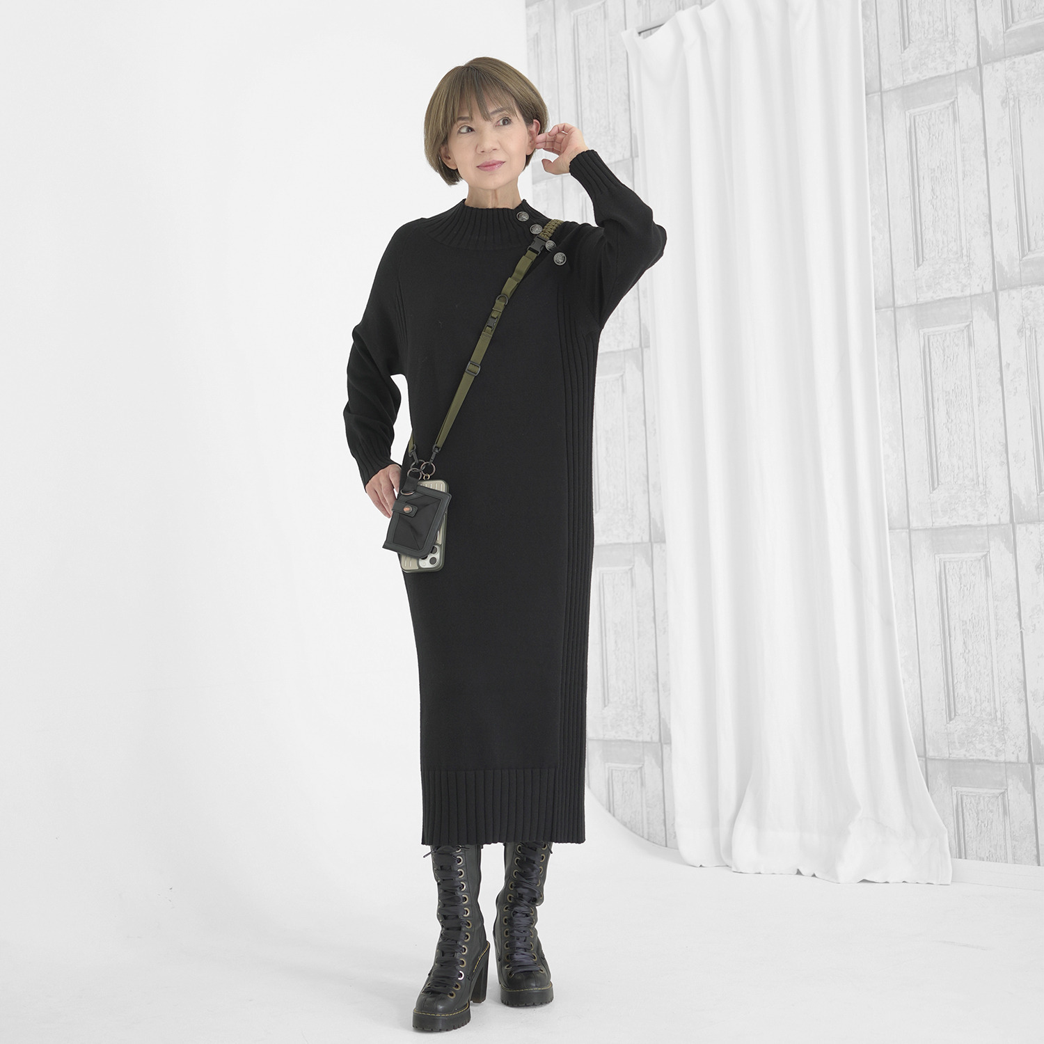 エムズ　スタイル ボタンアクセント リブ編切替デザイン ニットワンピース