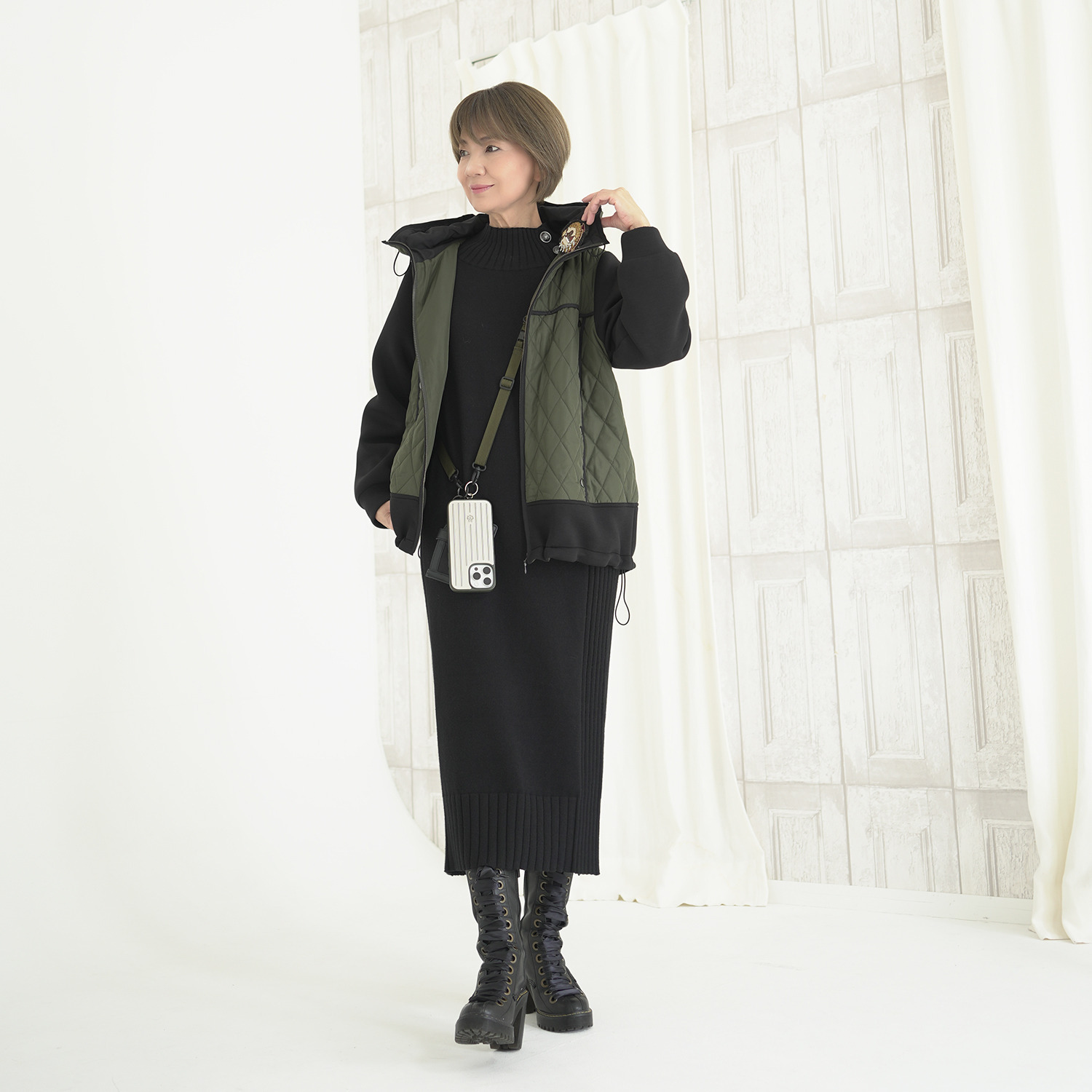 エムズ　スタイル ボタンアクセント リブ編切替デザイン ニットワンピース