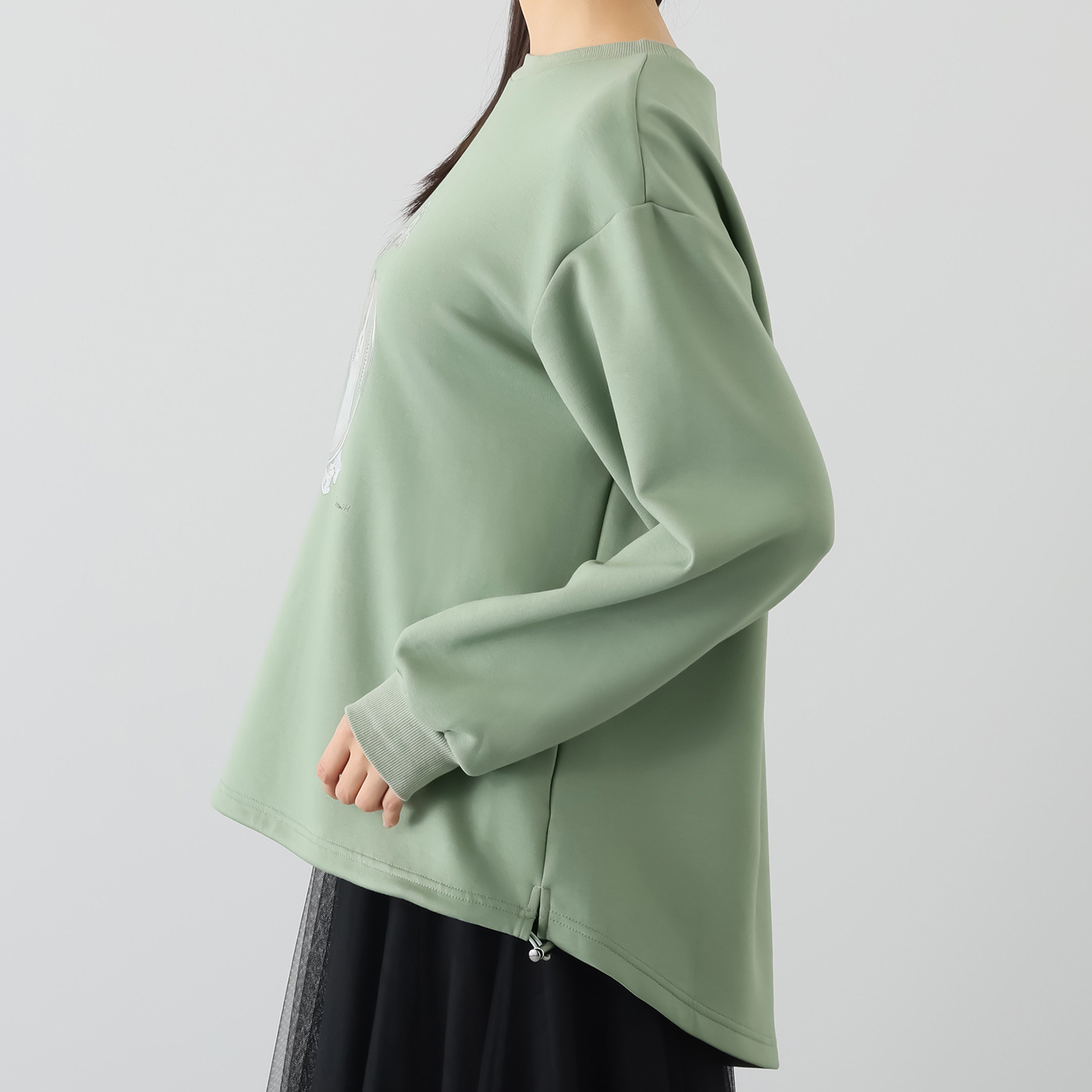 エムズ　スタイル ライトダンボール キャットプリント デザインプルオーバー