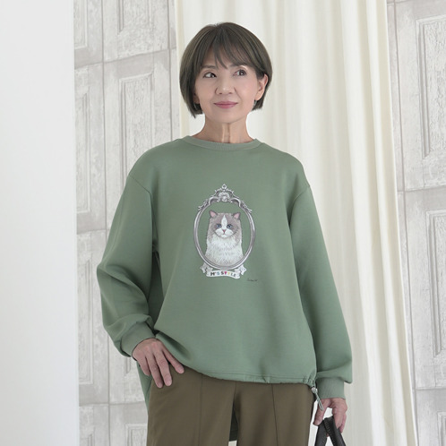 エムズ　スタイル　ライトダンボール　キャットプリント　デザインプルオーバー