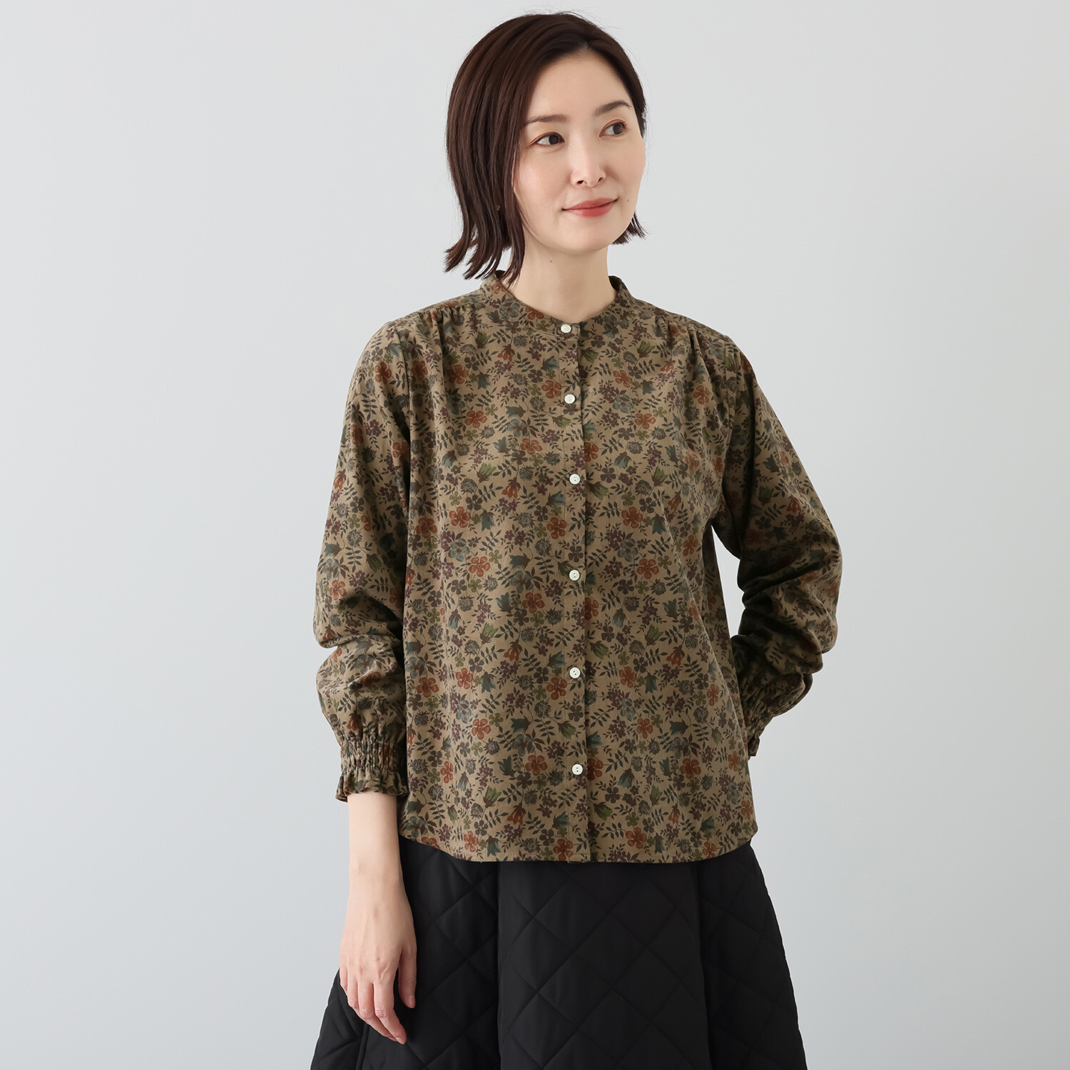 ソソット リバティプリント コットンコーデュロイ 袖シャーリング ブラウス