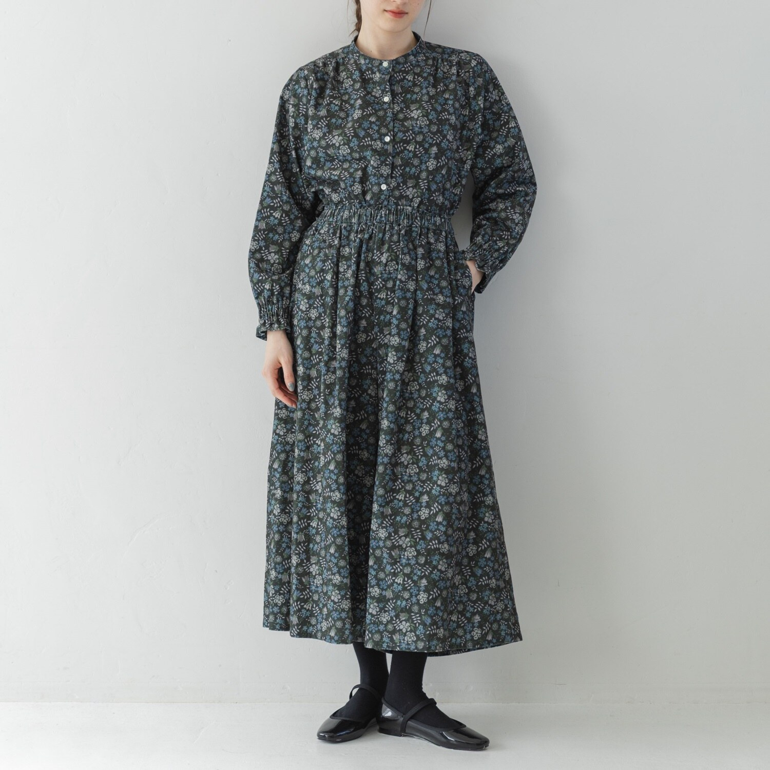 ソソット リバティプリント コットンコーデュロイ 袖シャーリング ブラウス