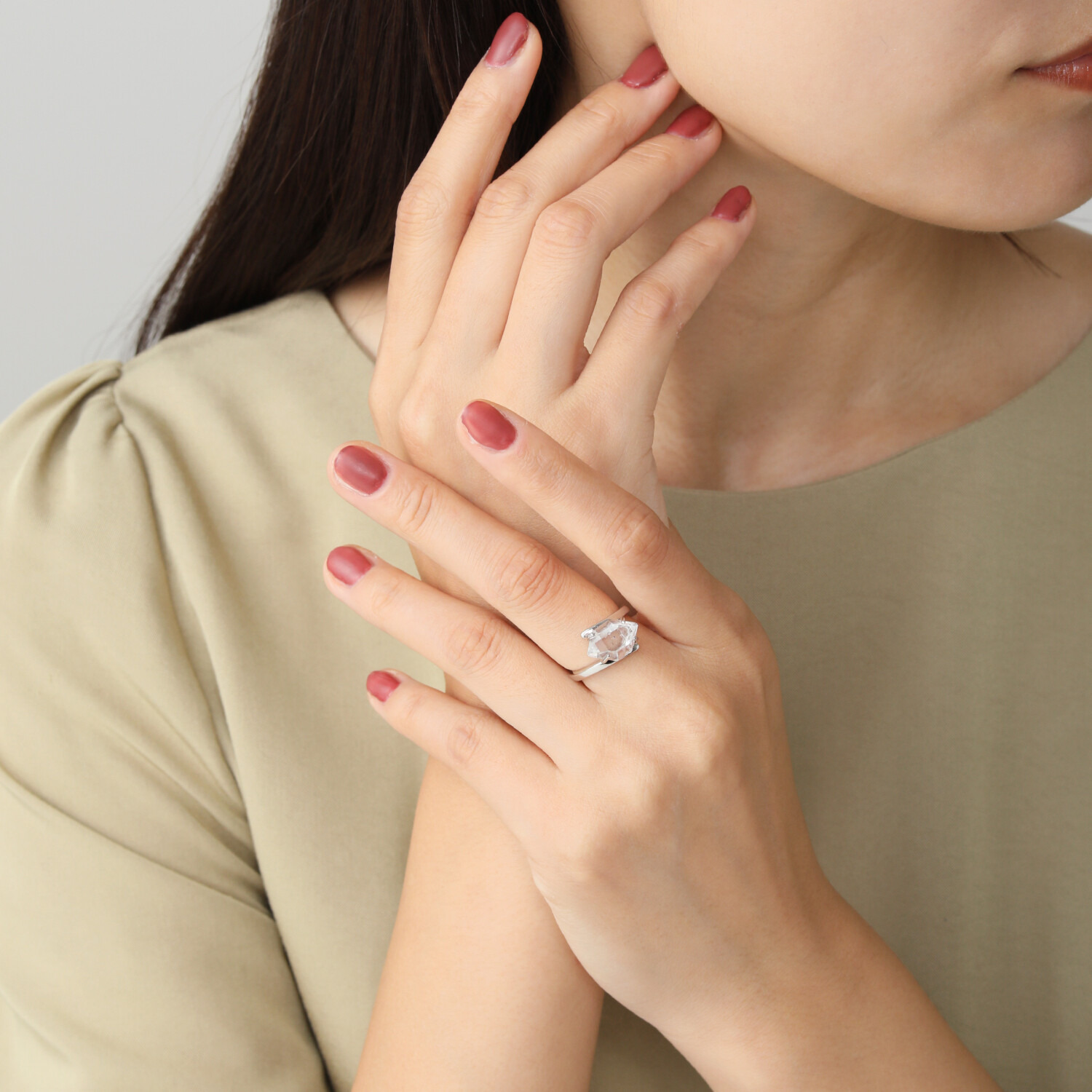 イーシア シルバー ハーキマーダイヤモンド ロッククリスタルクォーツ モダンリング