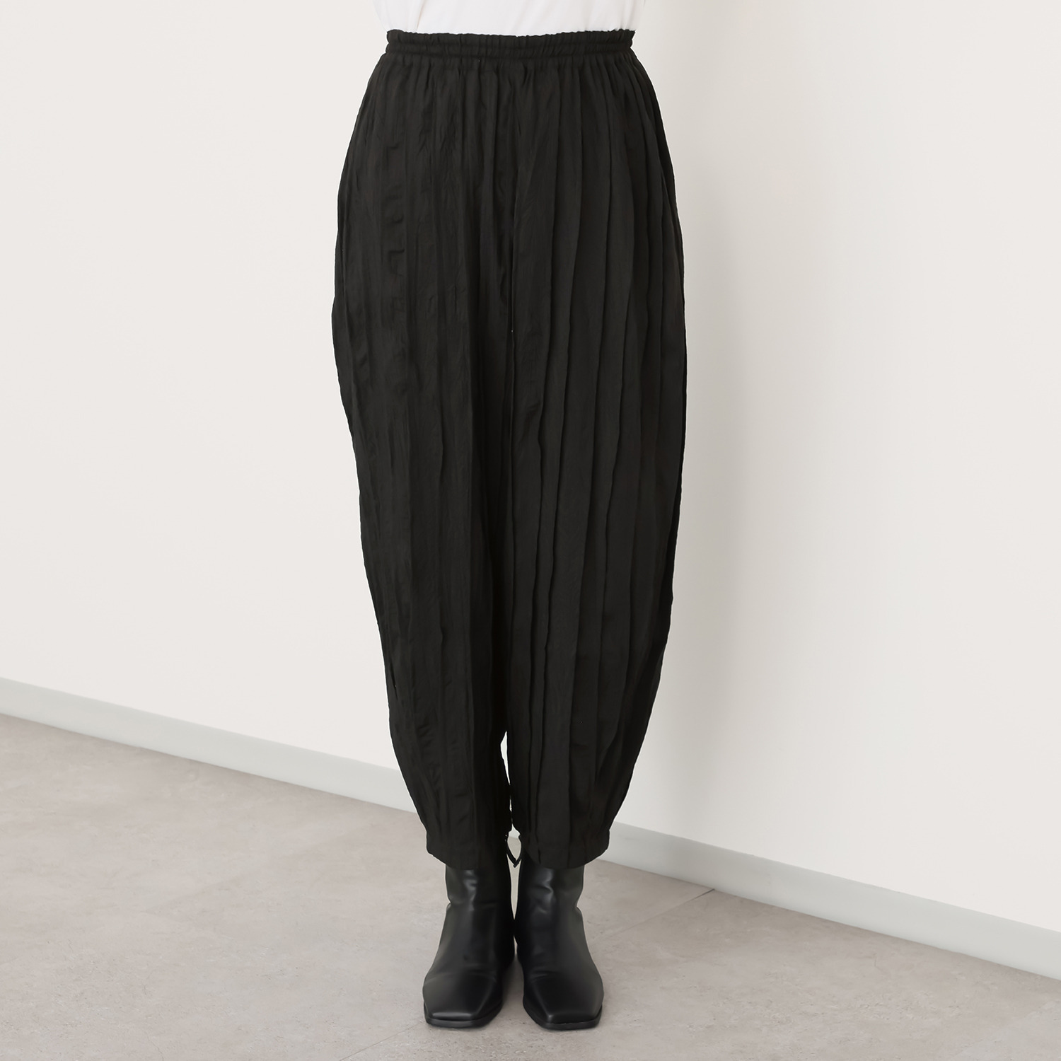 創作りょう タックいっぱいパンツ