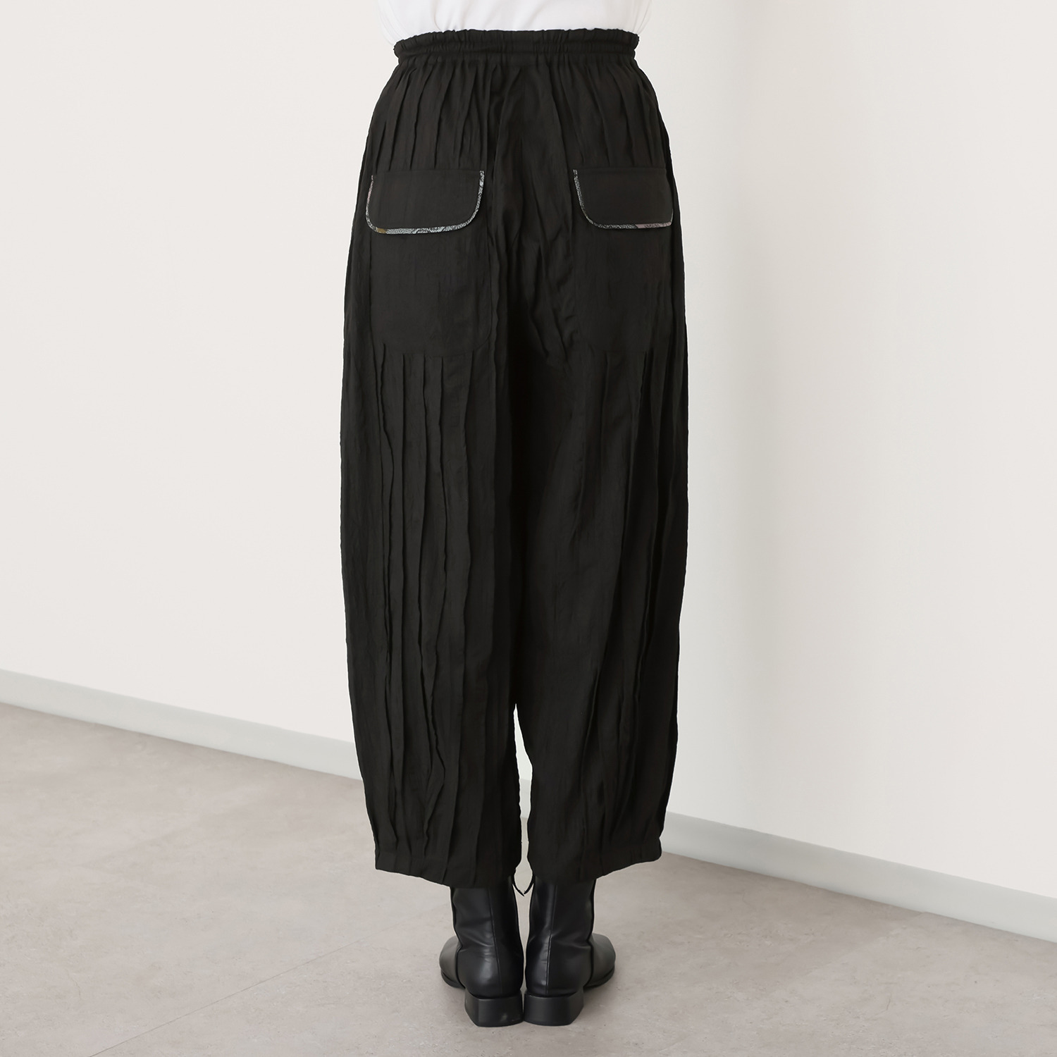 創作りょう タックいっぱいパンツ