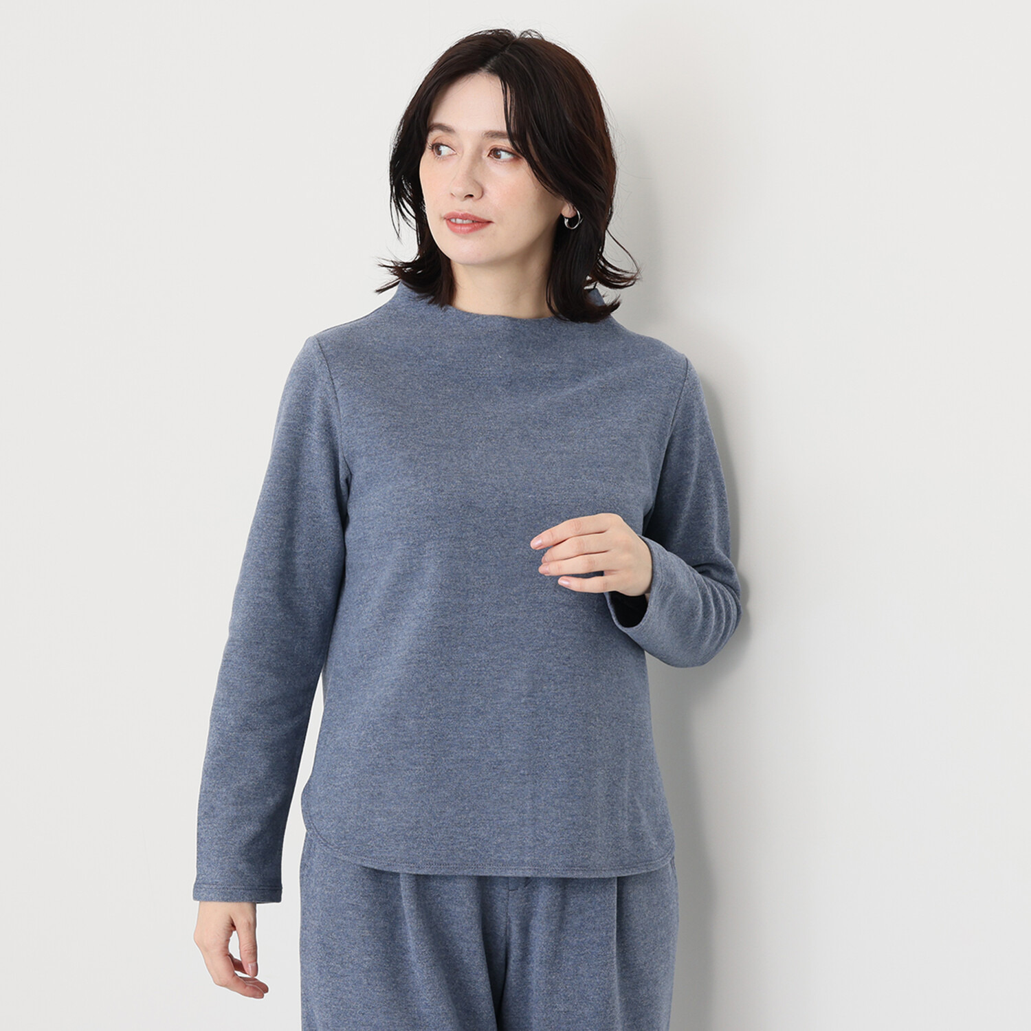 ルナリア 包まれたい心地良さ！ コットン混 ボトルネックプルオーバー