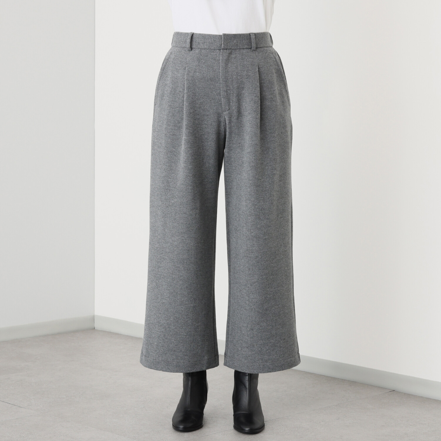 ルナリア 包まれたい心地良さ！ コットン混 タックワイドパンツ