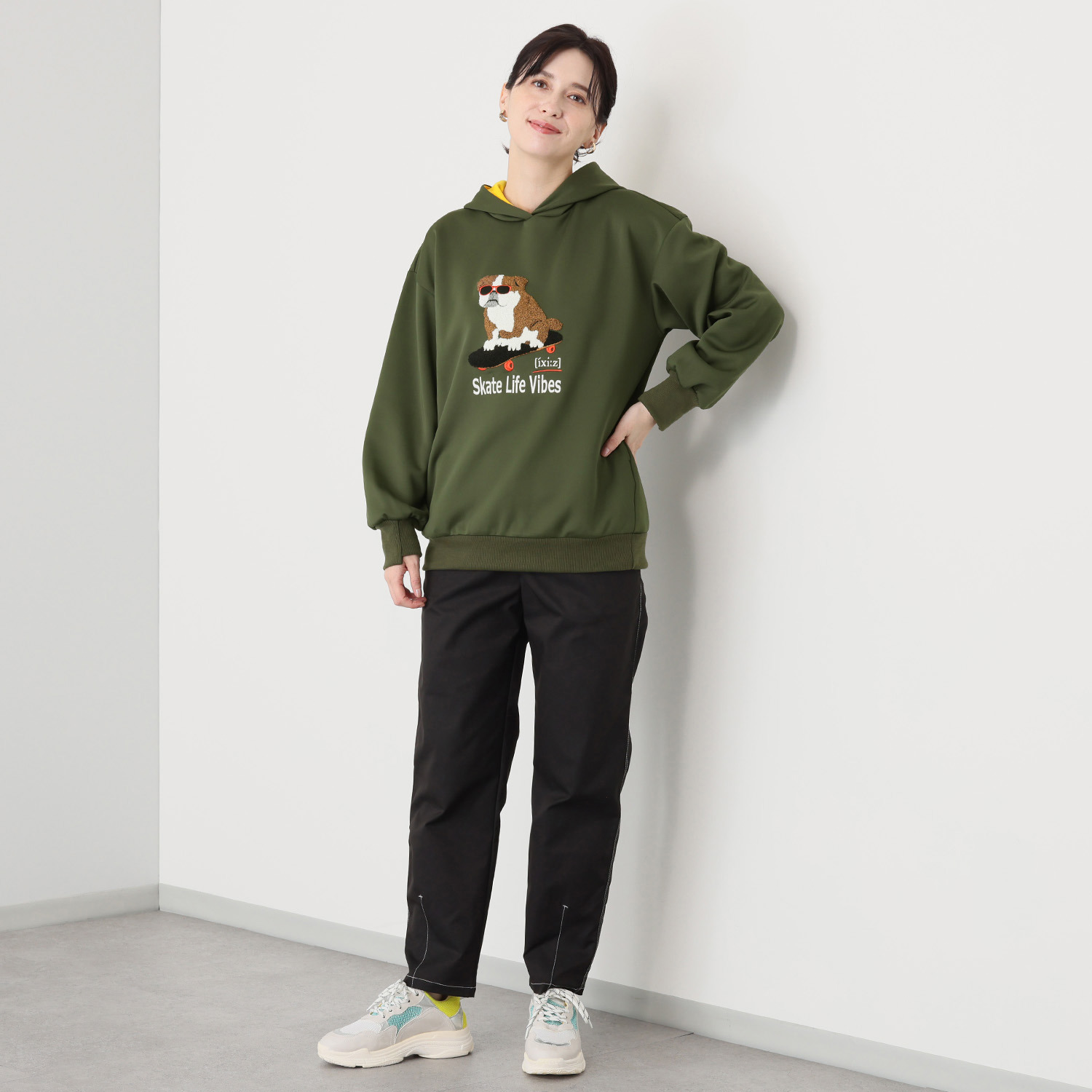 イクシーズ ハートエンブロイダリー 配色ステッチパンツ