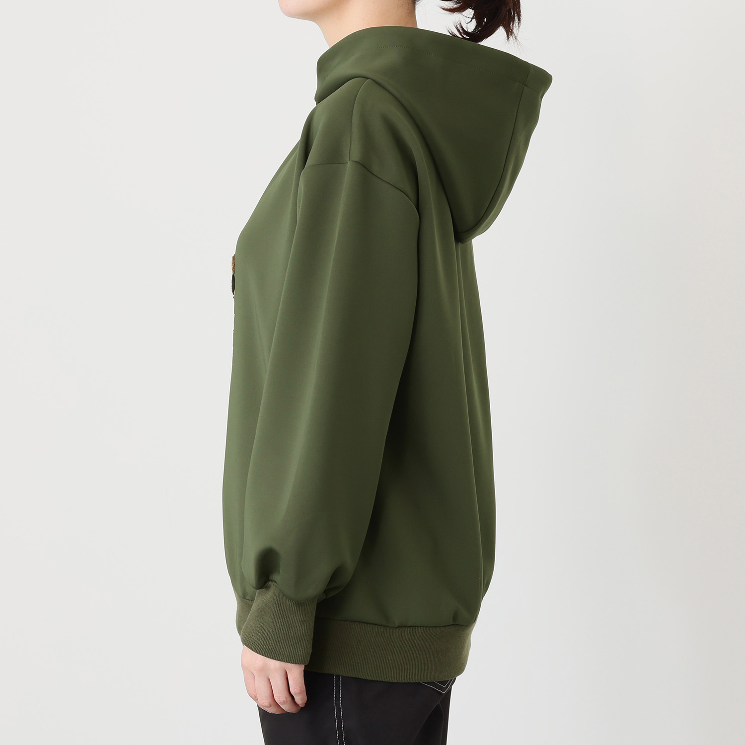 イクシーズ お顔映えする スタンドフード プルオーバー