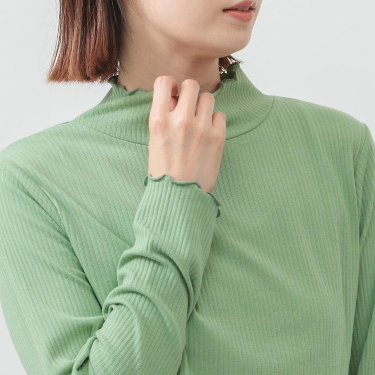 エムエムオー メロウハイネック リブニット プルオーバー