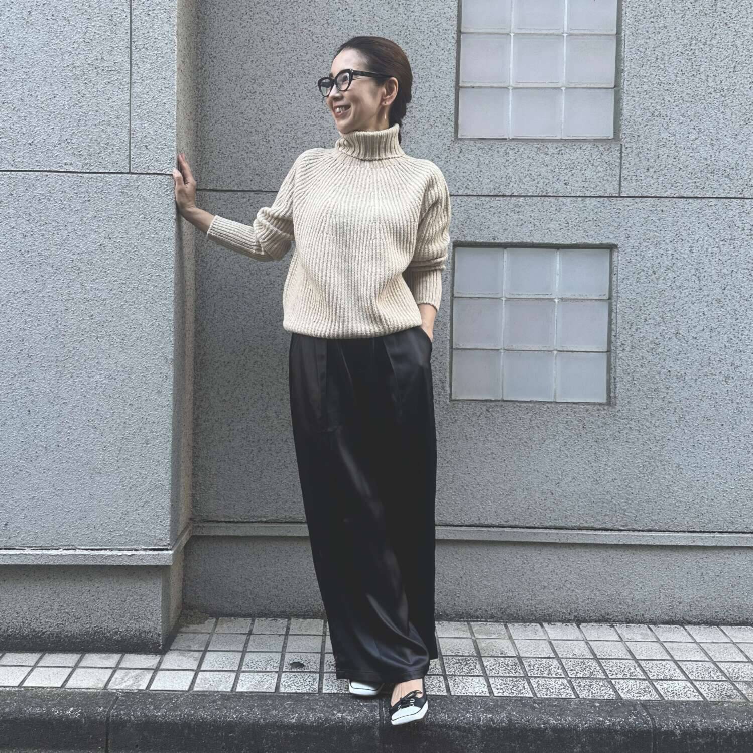 タマミ　ワタナベ ハイネック クリームシューニット プルオーバー