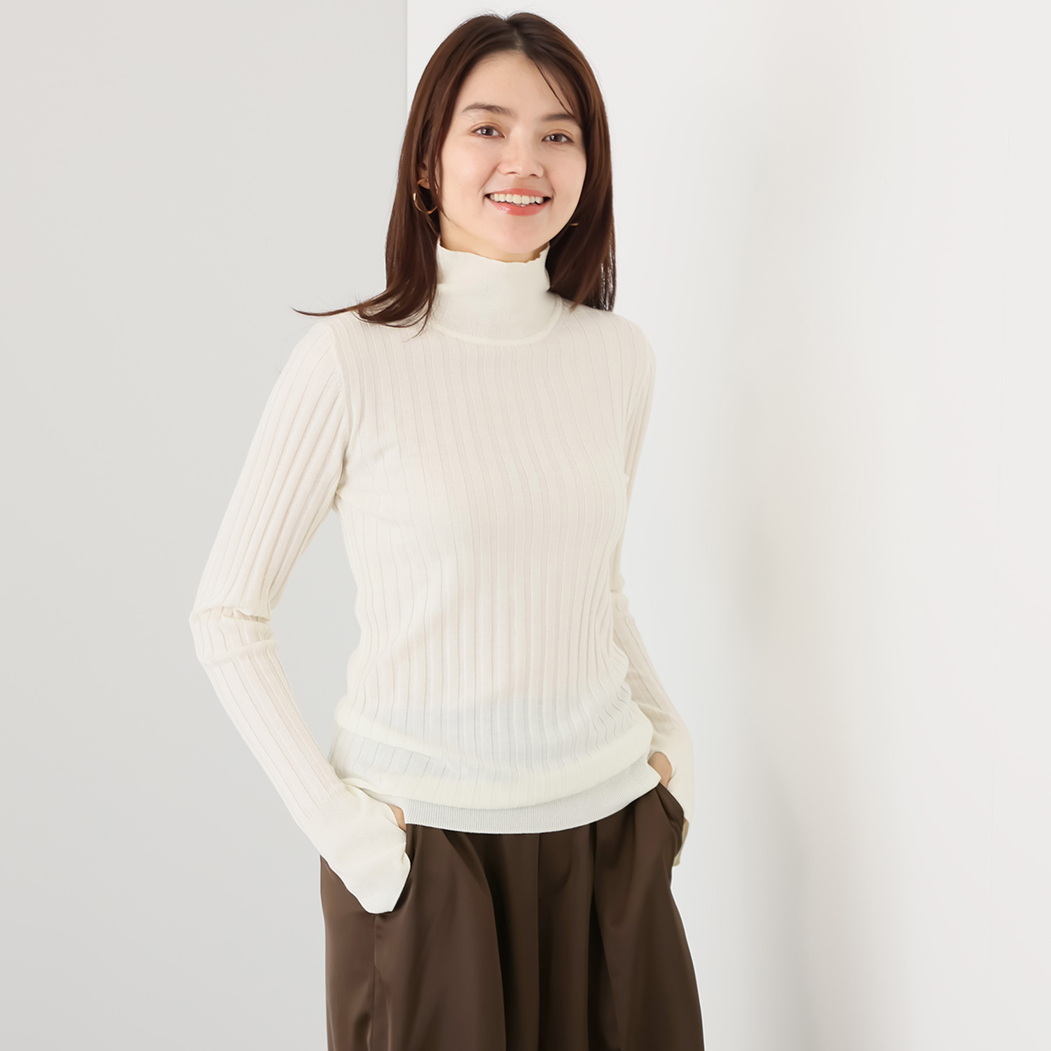 タマミ　ワタナベ ハイネック ライクイット ニットプルオーバー