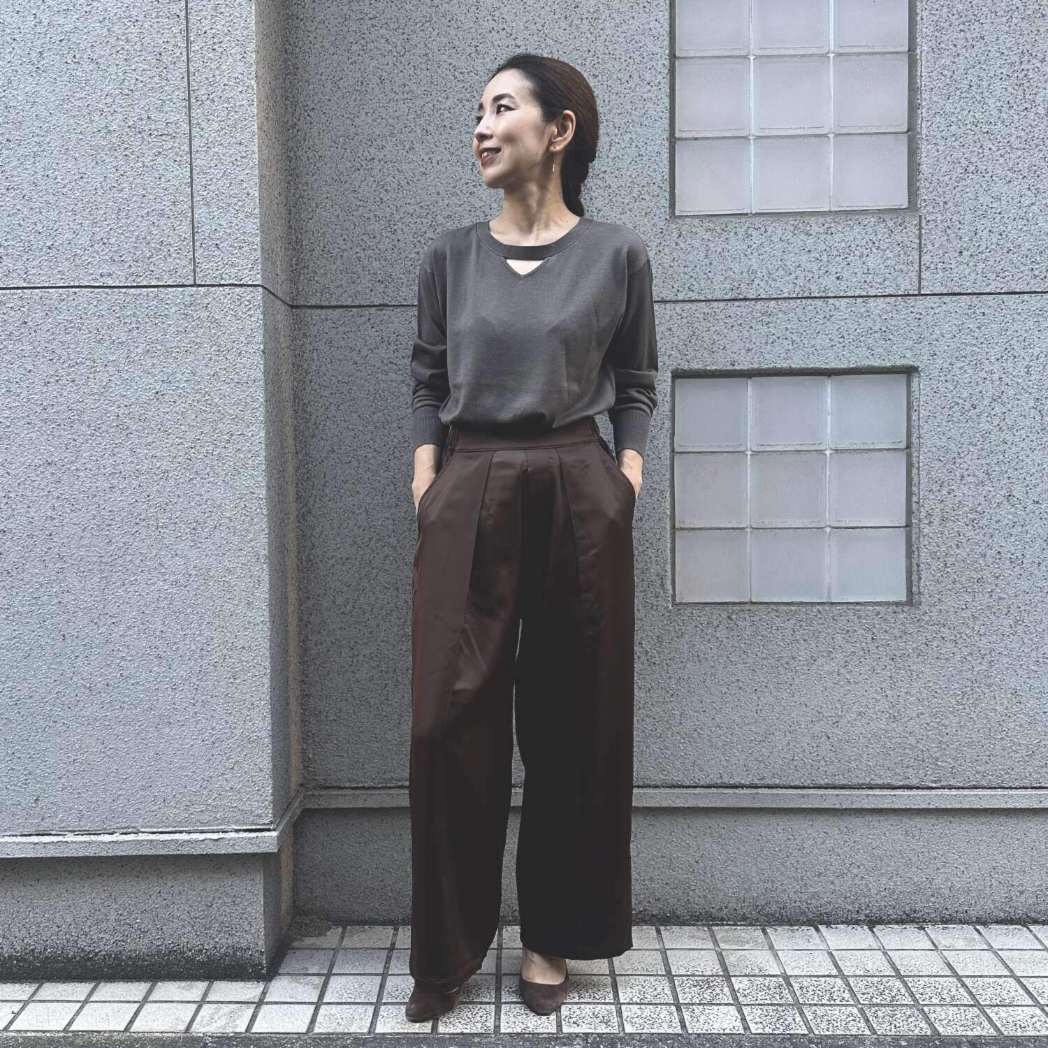 タマミ　ワタナベ ビタースパイス サテンパンツ