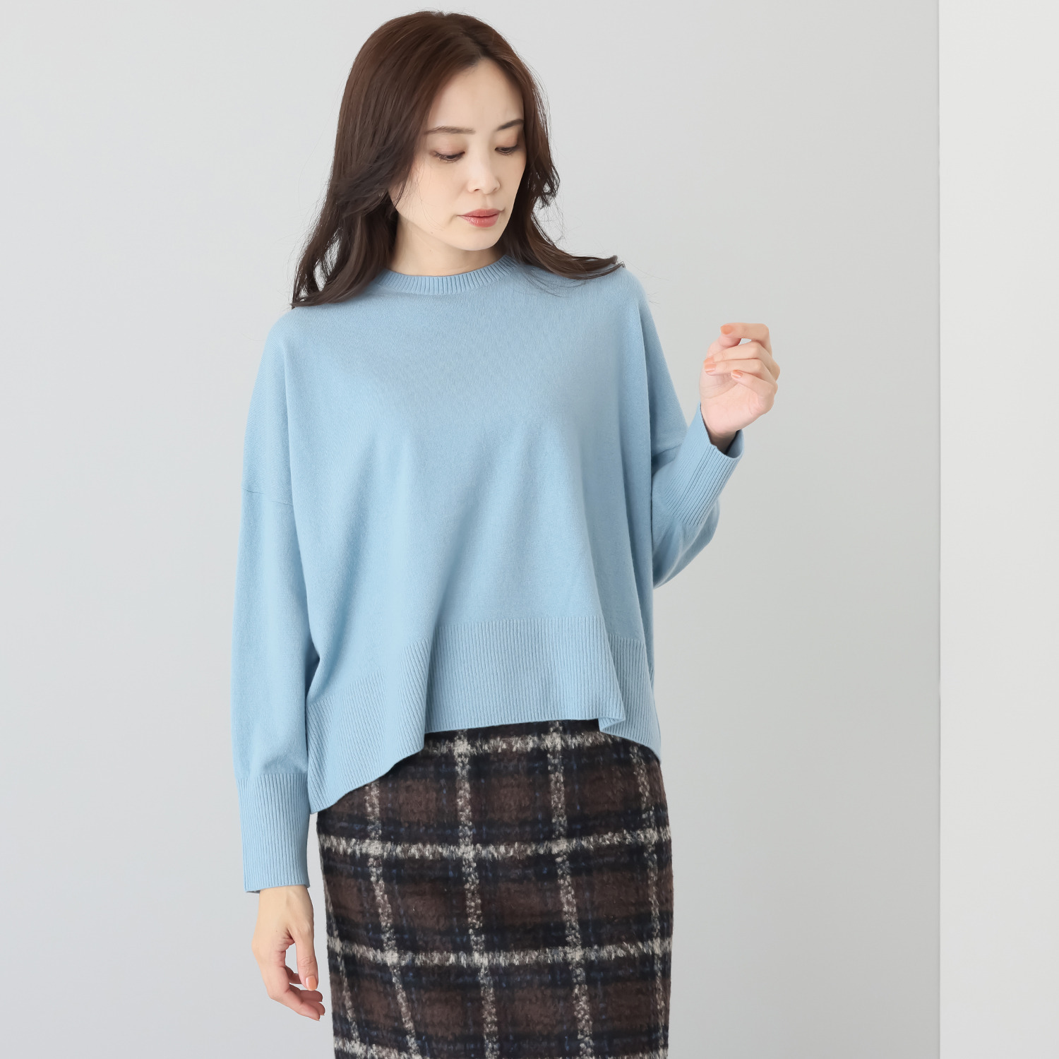 イネド ウール１００％ クルーネック ニットプルオーバー