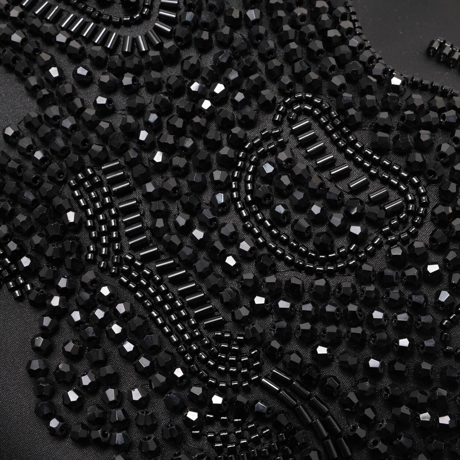 グッシオイタリー 花の都フェレンツェを テーマに。 フラワービーズ刺しゅう ２ウェイ巾着ハンドバッグ