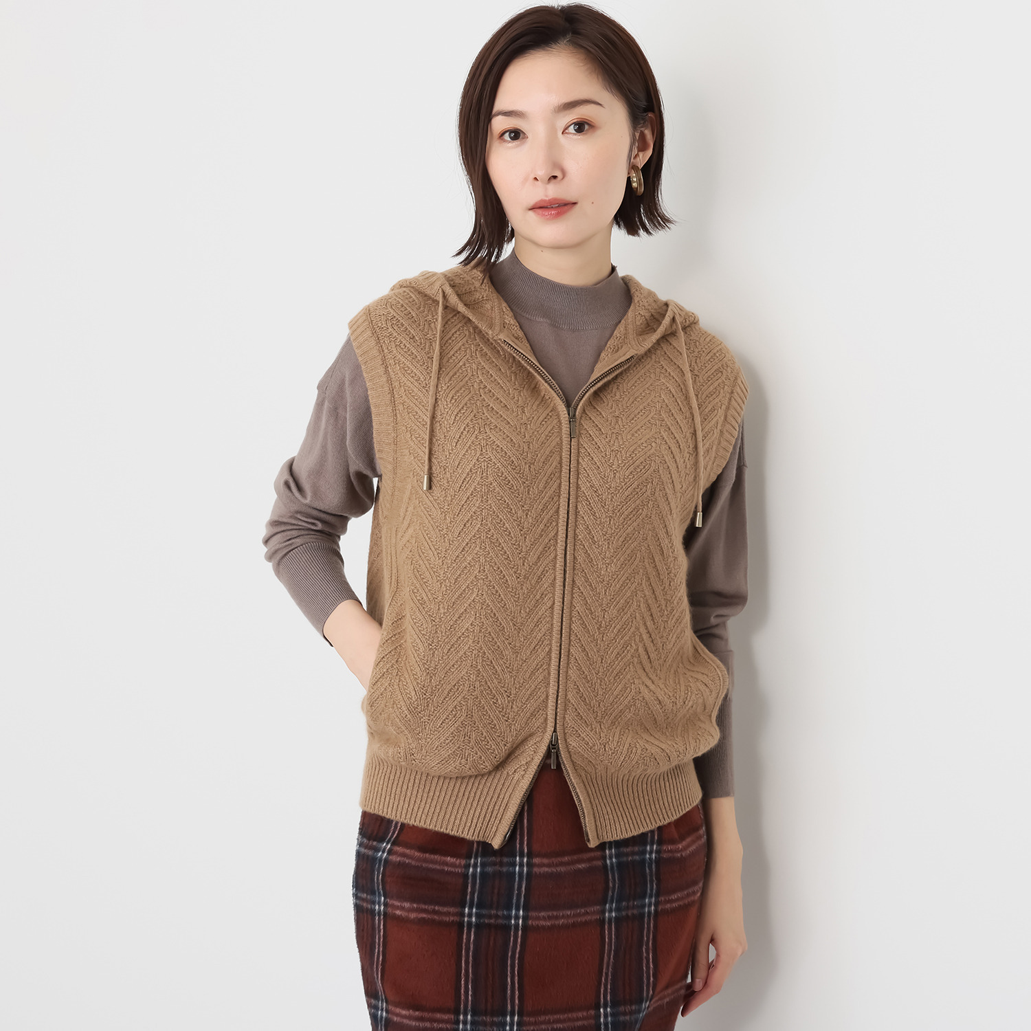 ネイチャーズ キャメル１００％ ヘリンボーン柄 フーディージレ