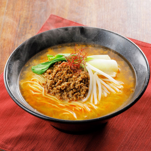 老舗製麺所　素材の味が光る　オロチ担々麺