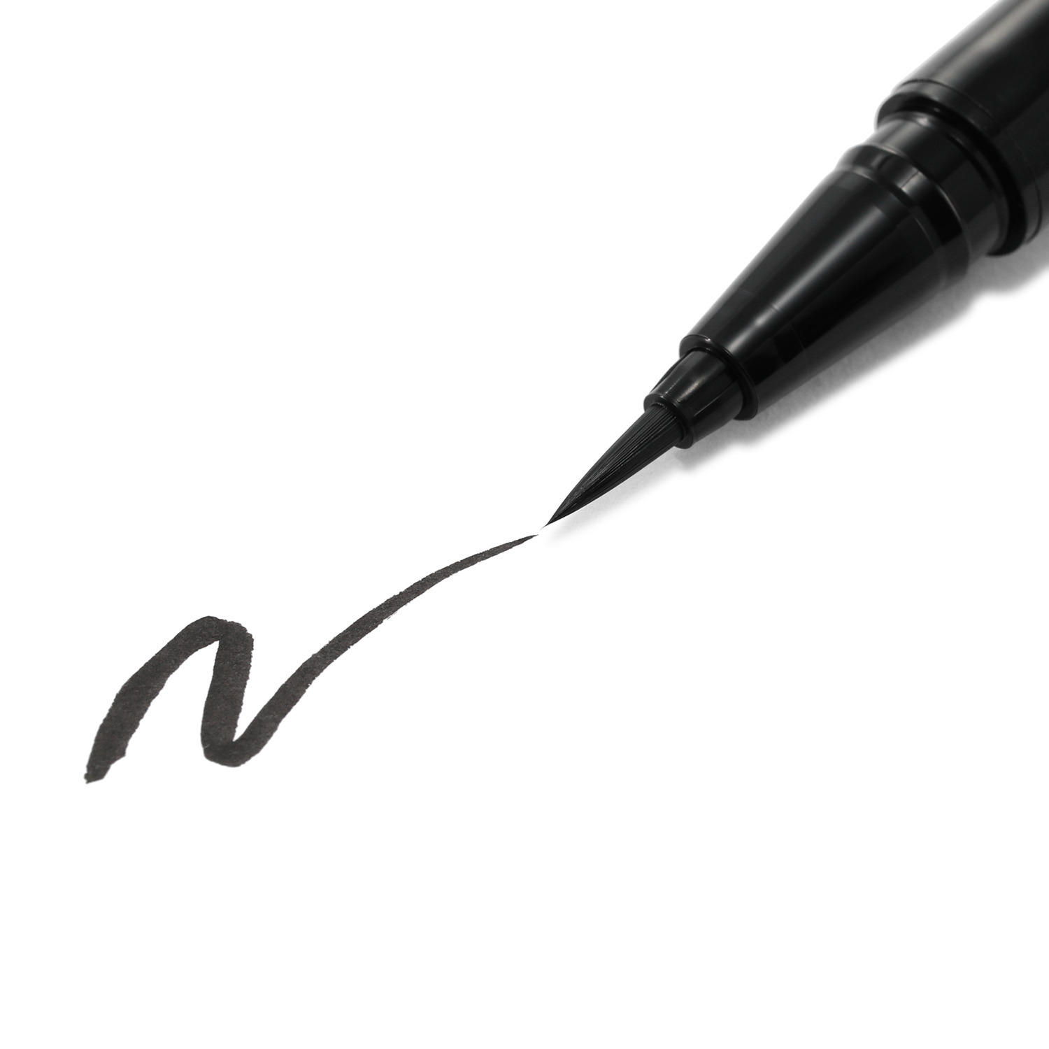 パーリーデュー １１０種類の美容成分配合 ウォータープルーフなのに お湯で簡単オフ！ 新目力うるうるライナー ＜プレミアム 　ジュエルブラック＞ デビュー３本セット